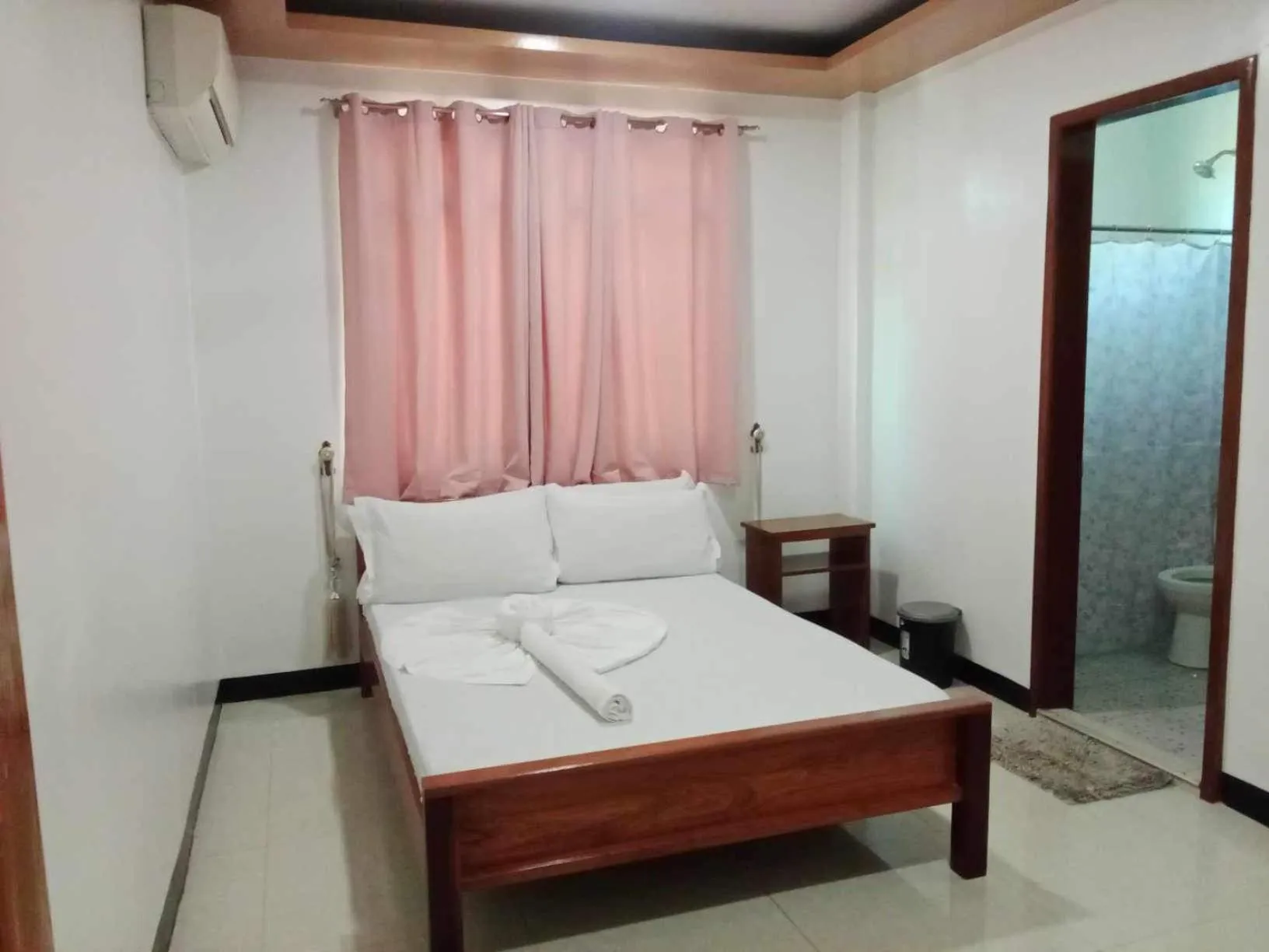 Bedroom, Bed in Buena's Haven Travelodge