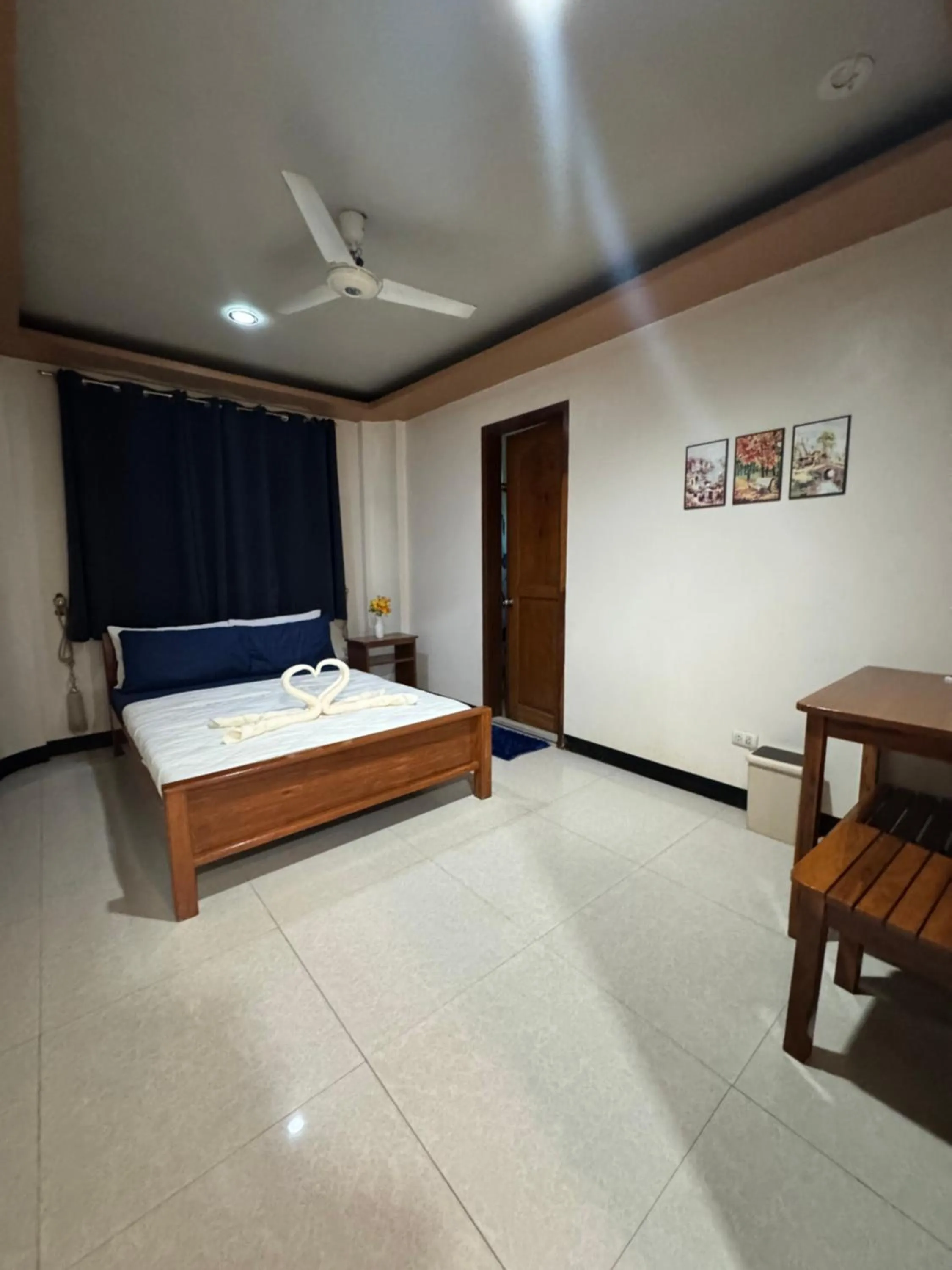 Bed in Buena's Haven Travelodge