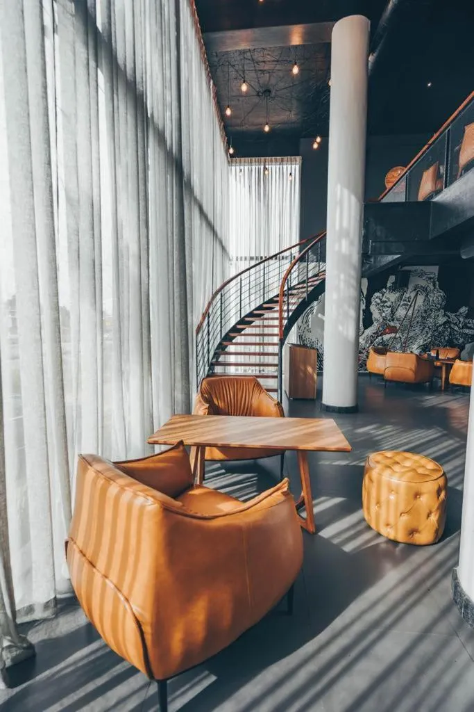 Restaurant/places to eat in Samasth Palatial