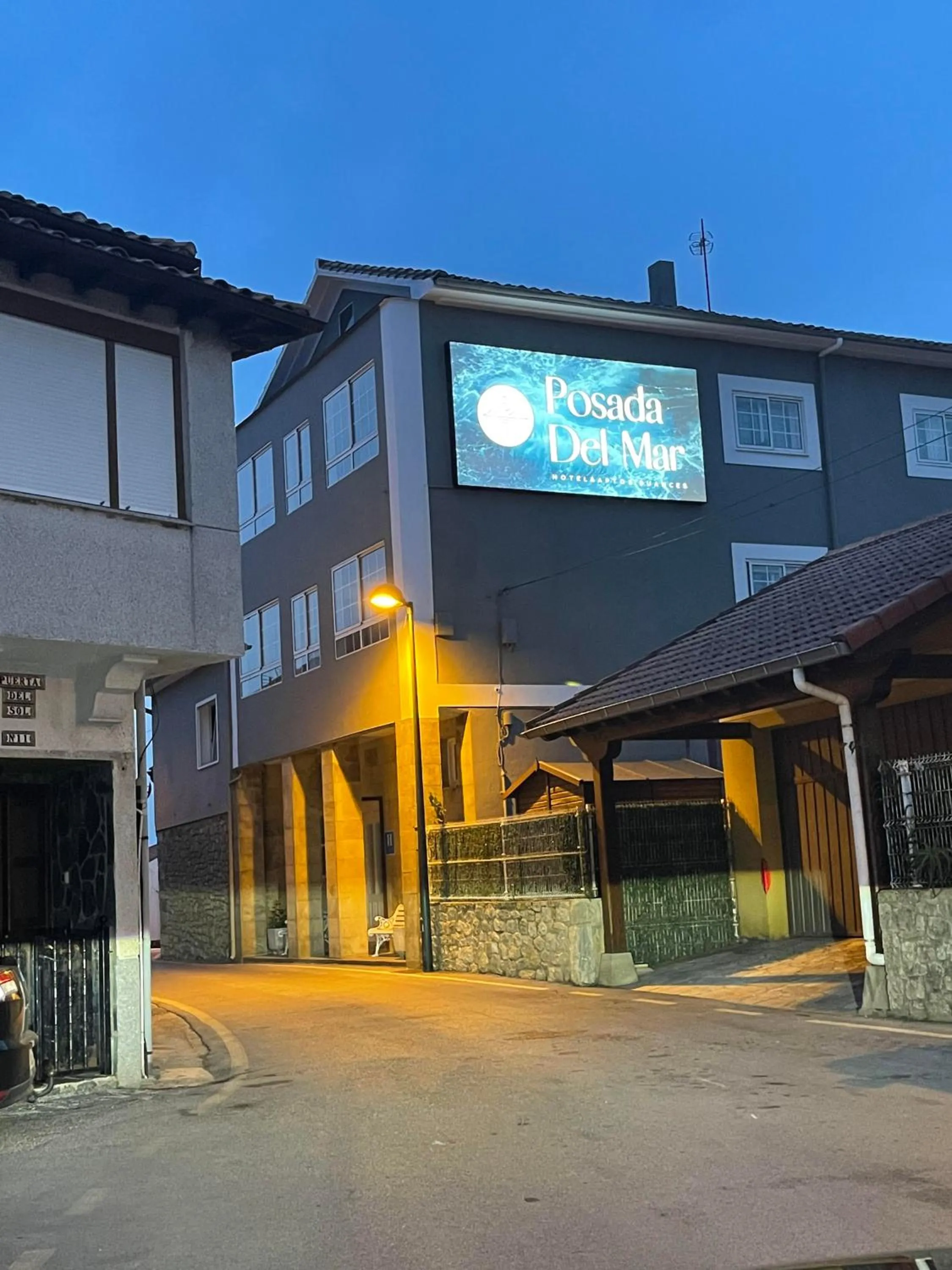 Property building in Hotel Posada del Mar