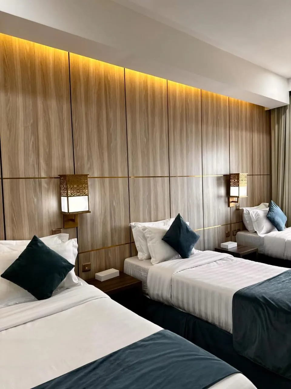 Bed in Al Ebaa Hotel