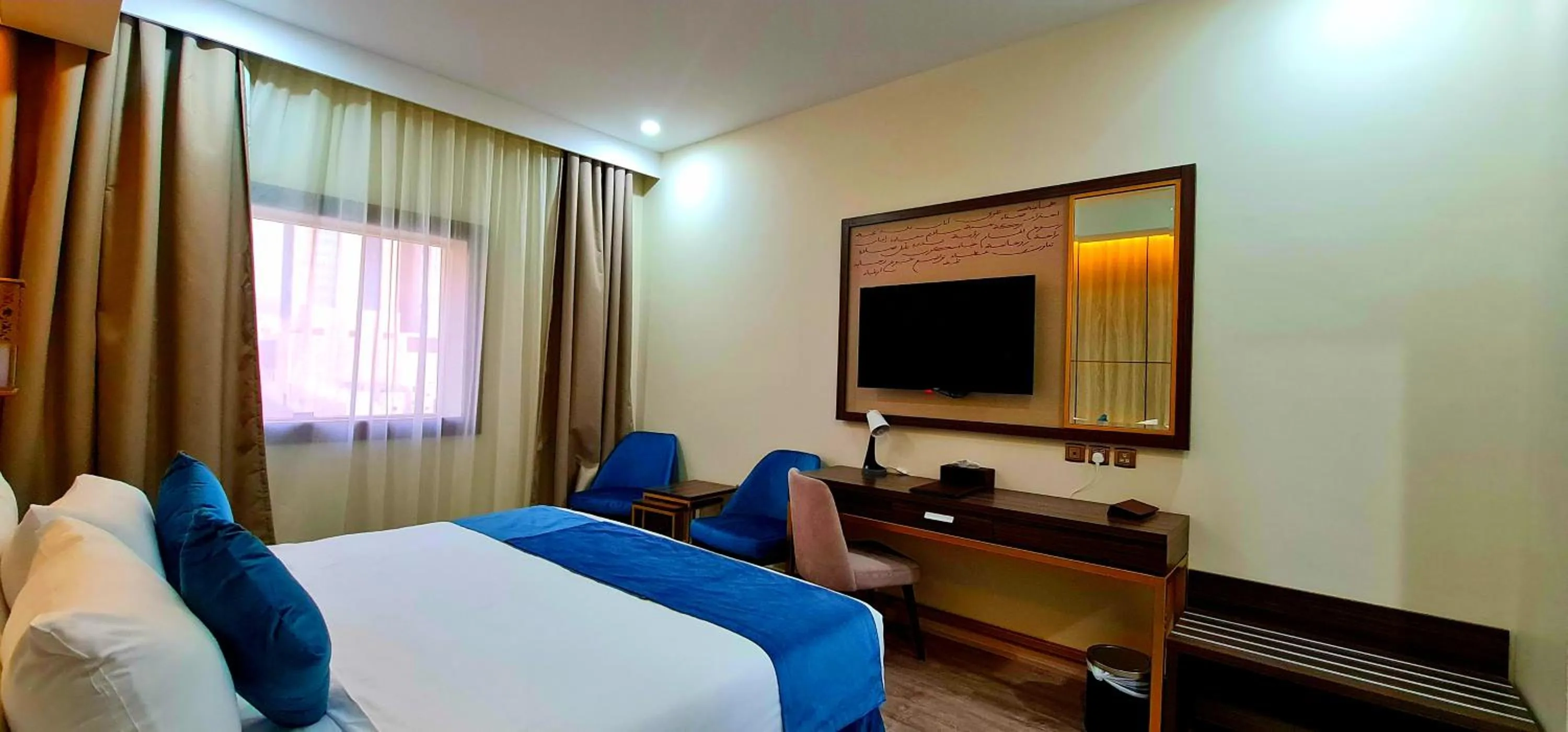 Bed in Al Ebaa Hotel