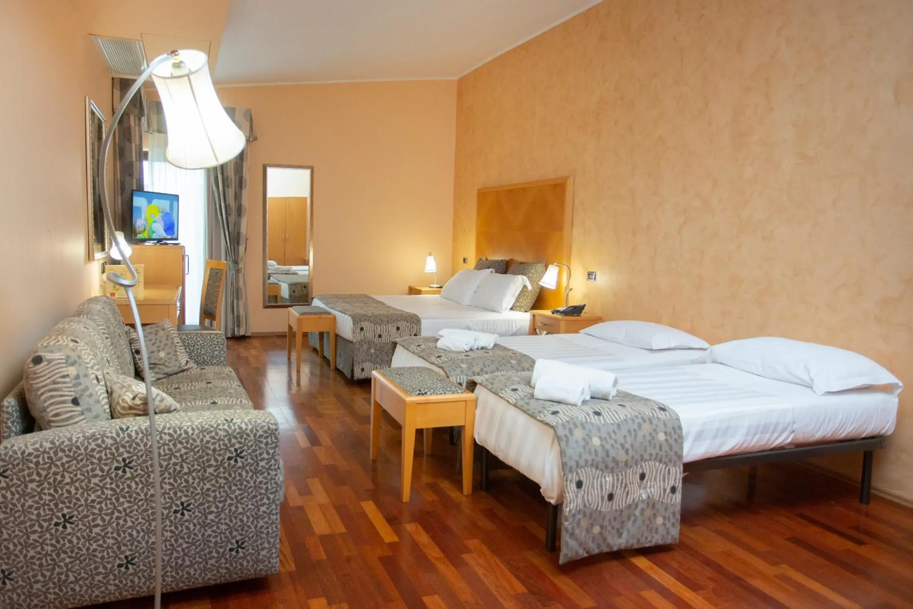 Family Room with Lake View in Riviera Hotel Family Room with Lake View in Riviera Hotel