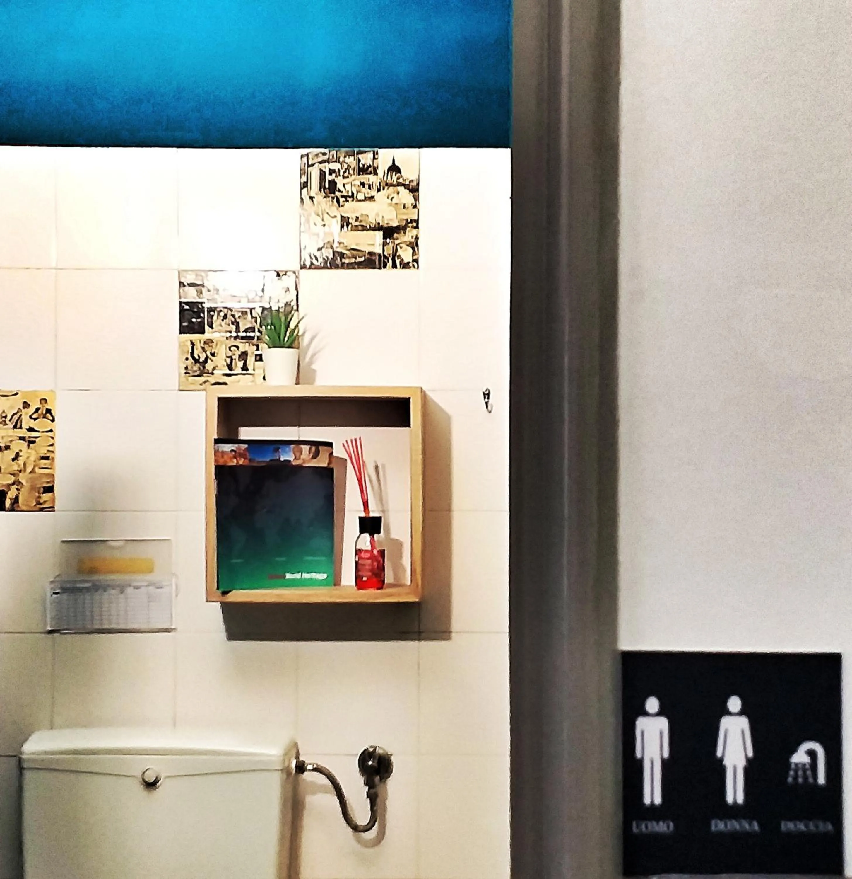 Bathroom in Ostello degli Elefanti