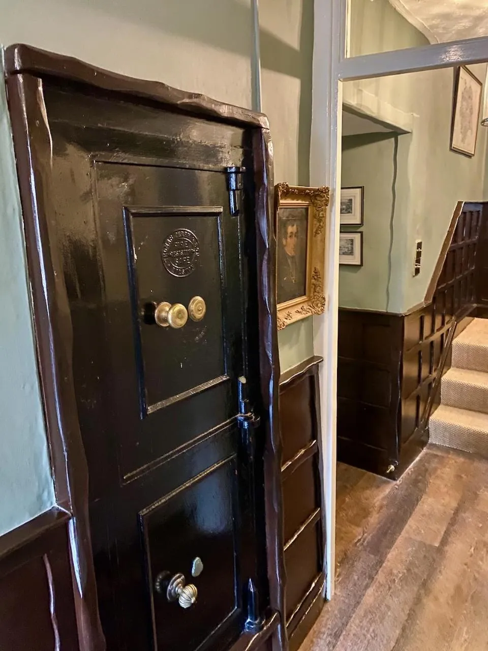 Property building in Grove House