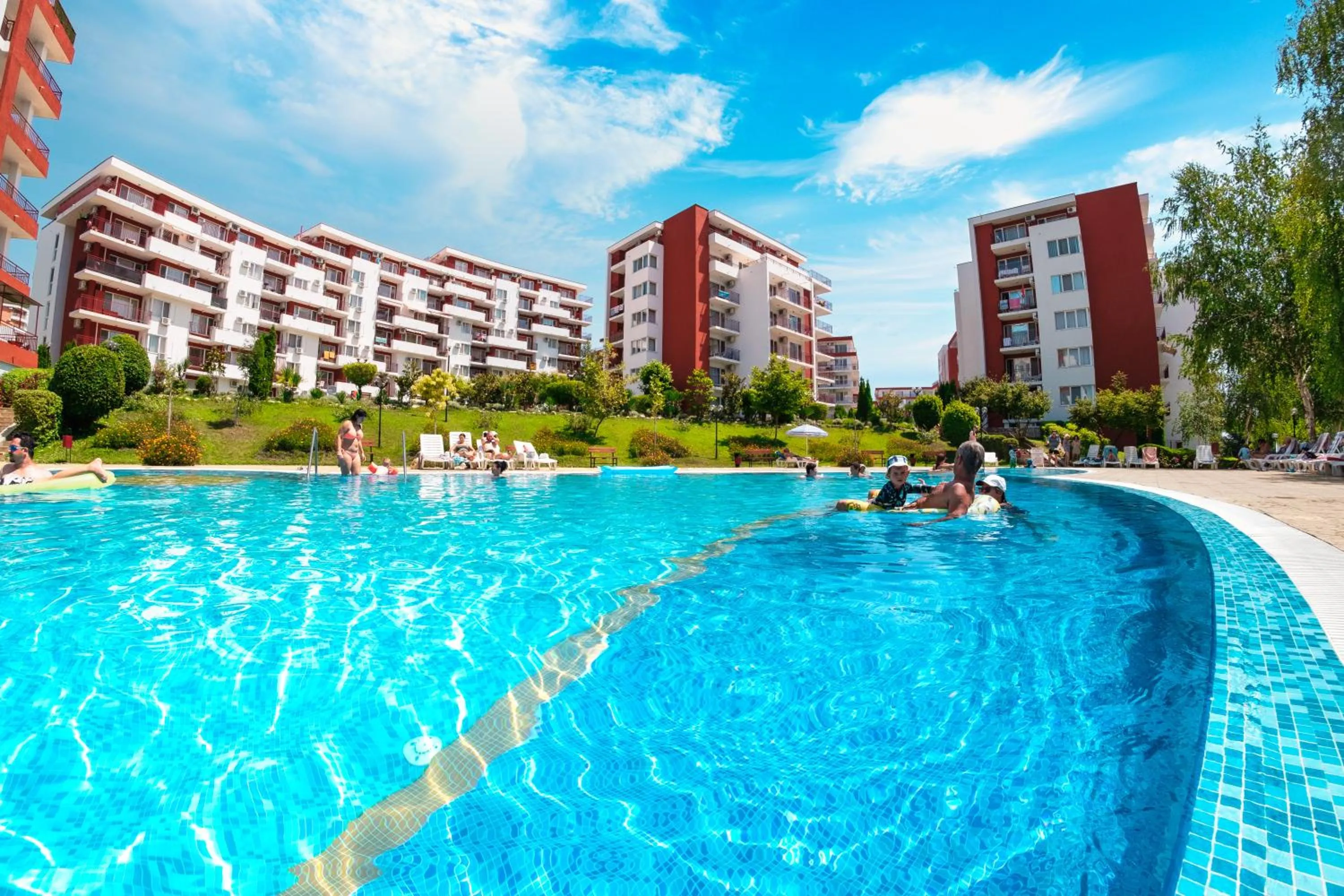 Property building in Panorama Fort Beach