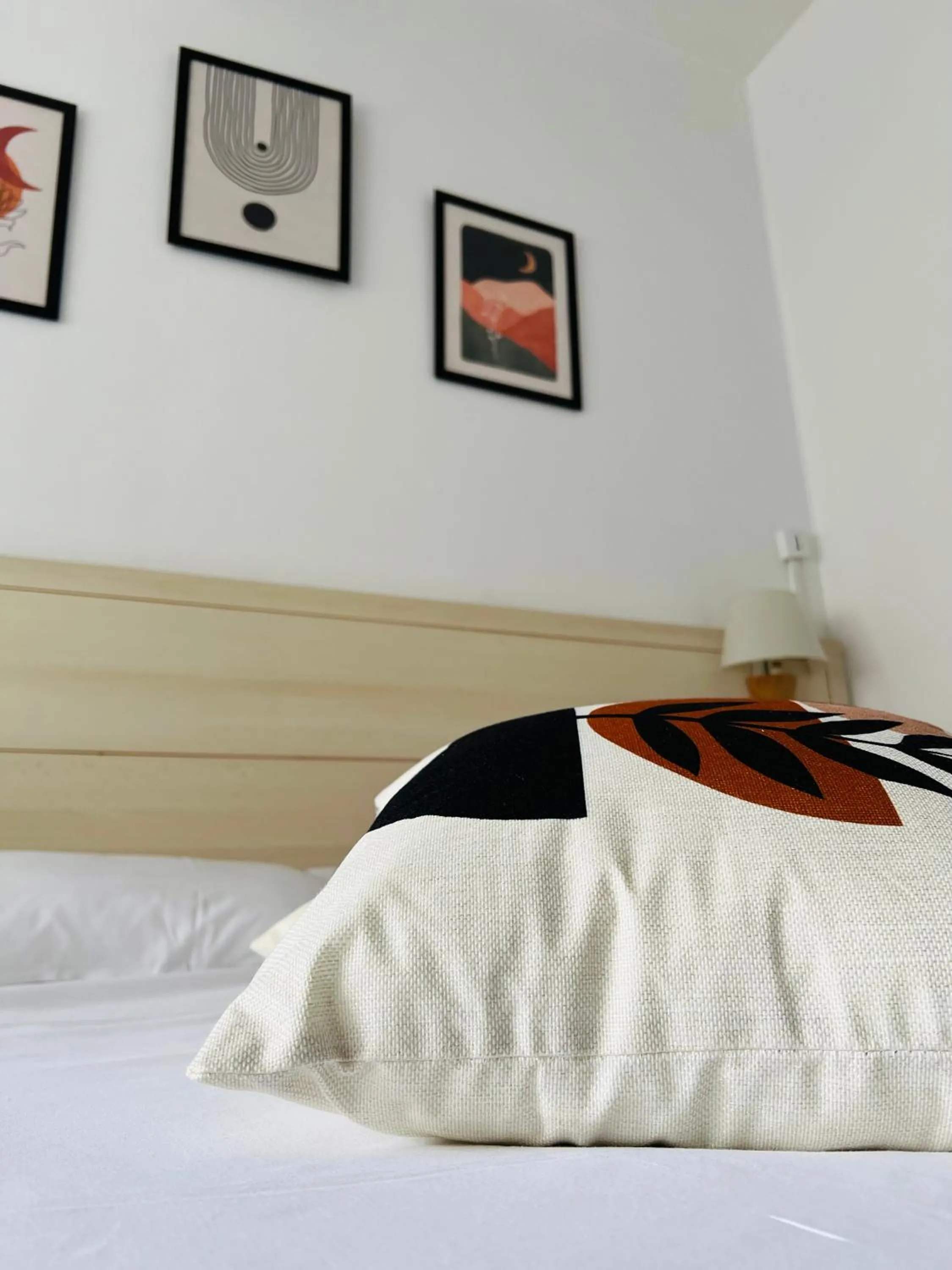 Bedroom, Bed in Vieille tour Hotel centre Rouen