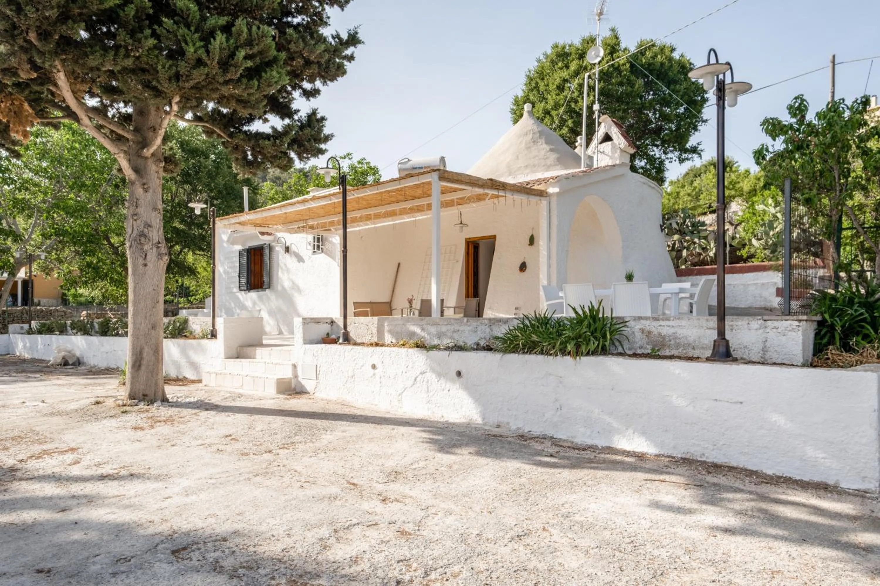 GuestHost - Trullo Bella Vista with patio & parking