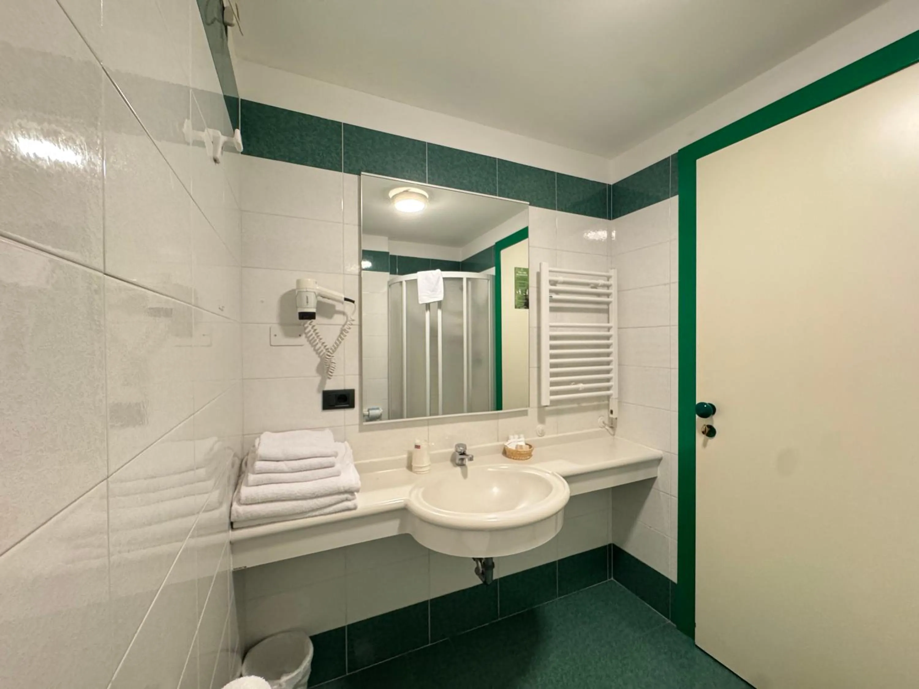 Bathroom in Hotel Falcone