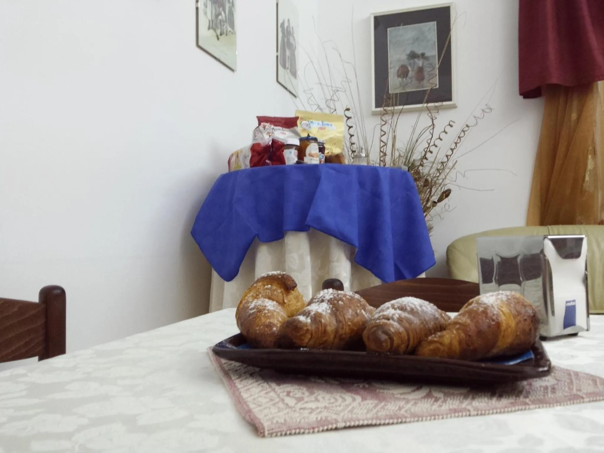 Decorative detail in B&B Santa Gilla