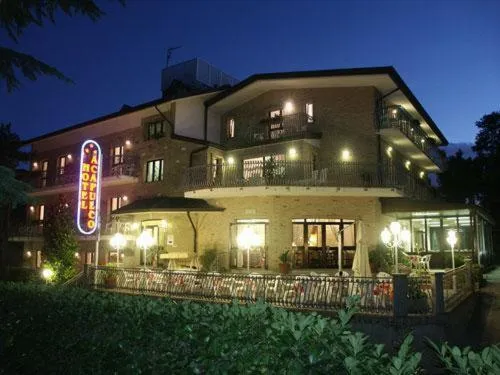 Facade/entrance in Hotel Acapulco
