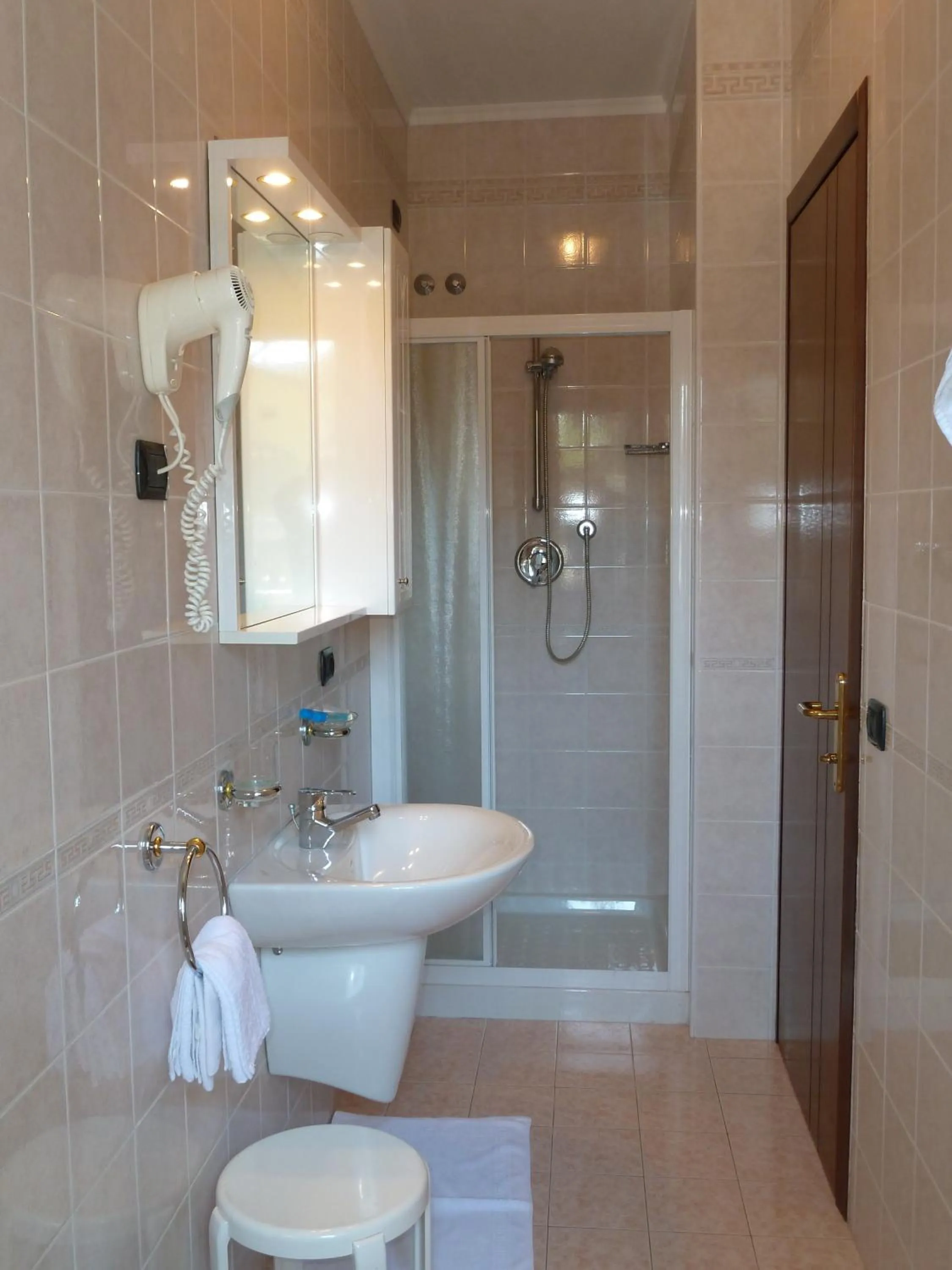 Bathroom in Hotel Acapulco