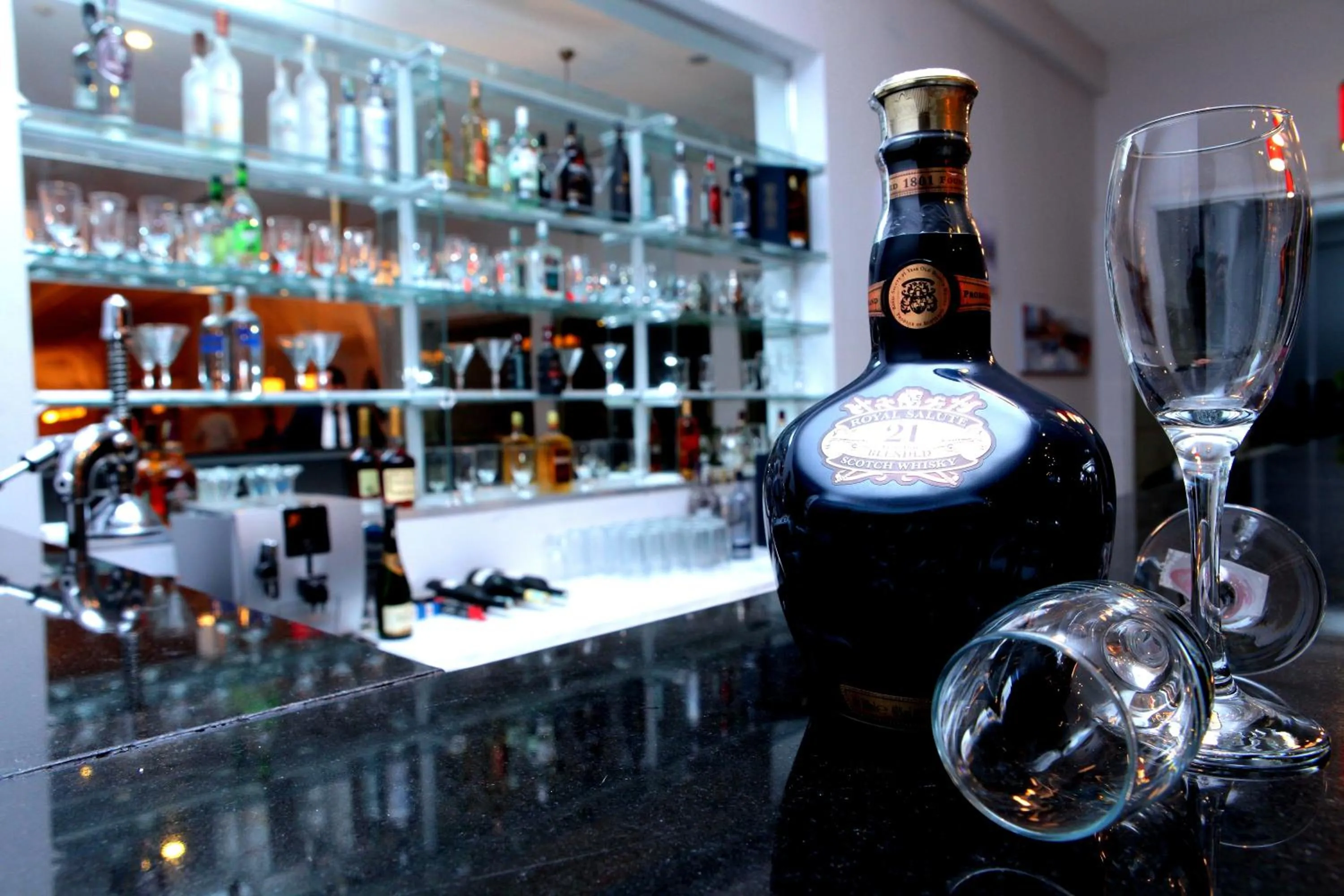 Restaurant/places to eat in Vego Hotel