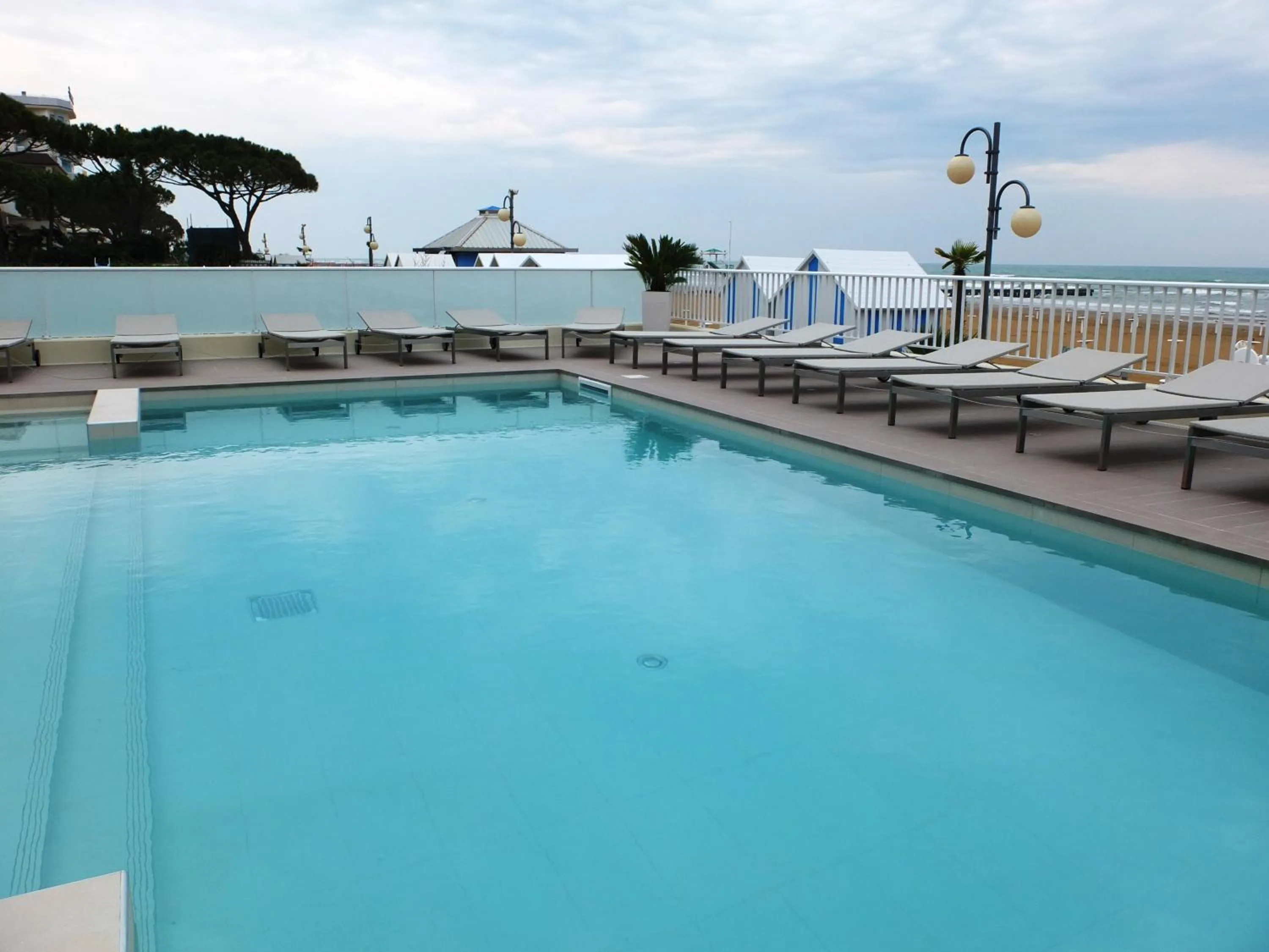 Swimming pool in Hotel Canarie