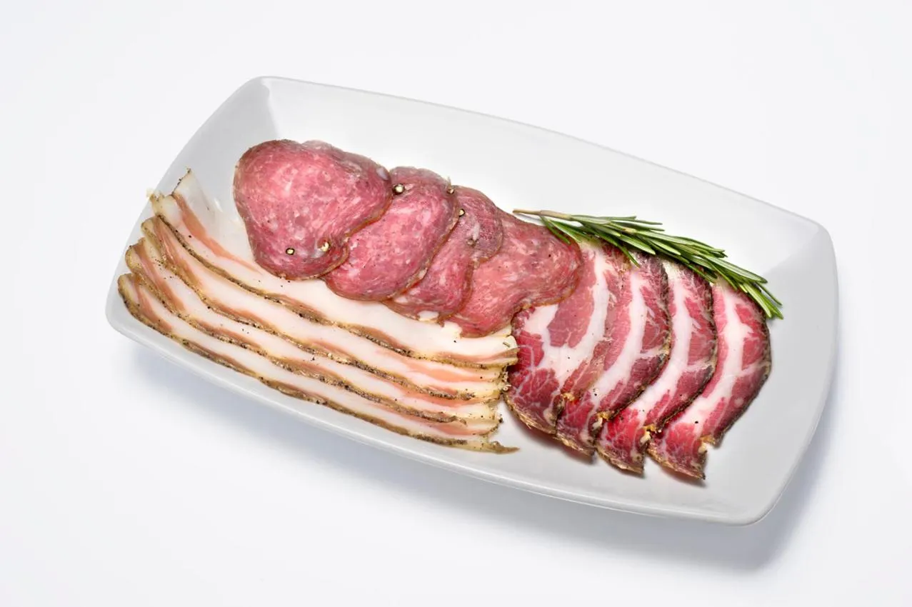 Restaurant/places to eat in Relais La Torre