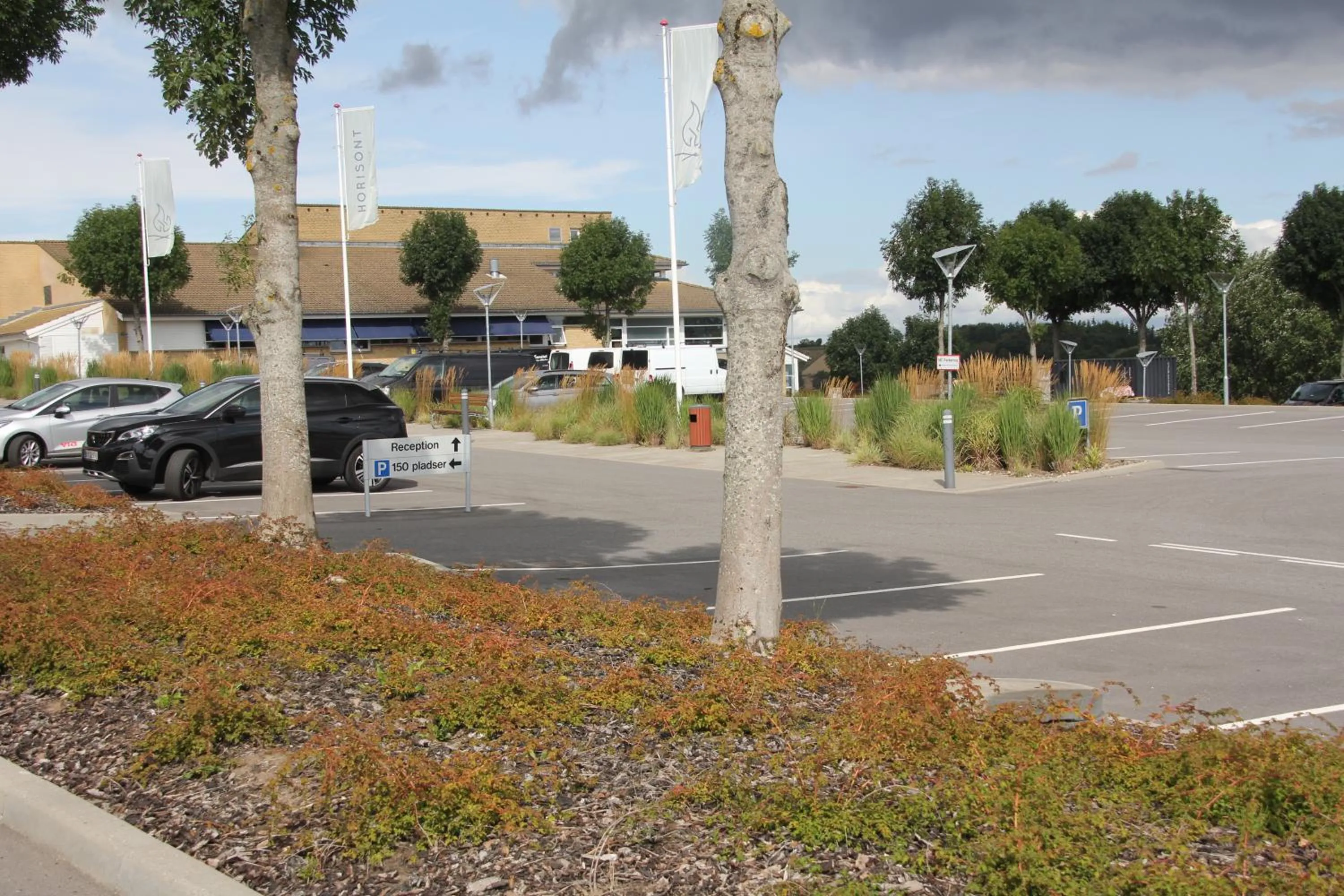 Property building in HORISONT Hotel & Konference