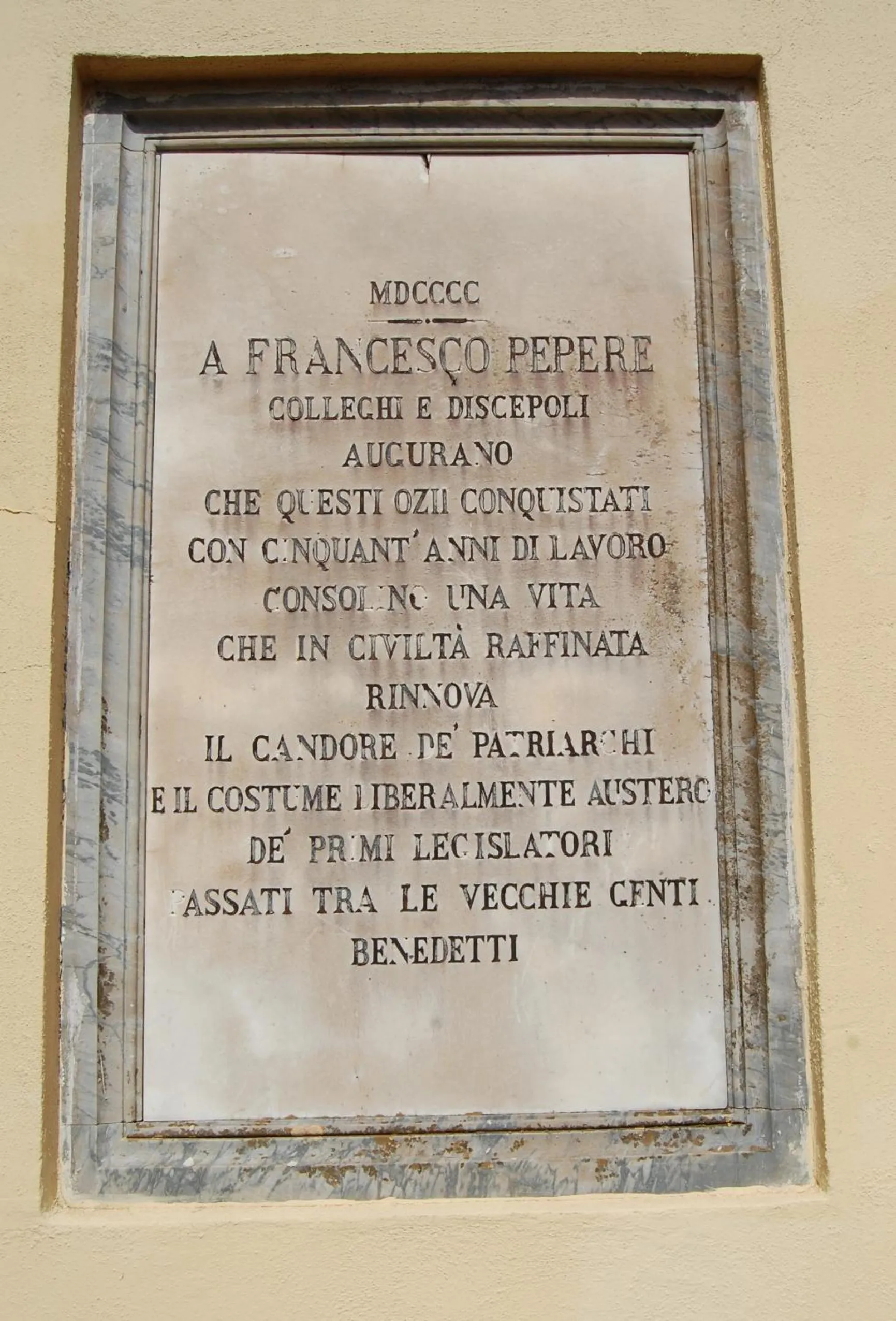 Facade/entrance in Villa Romita