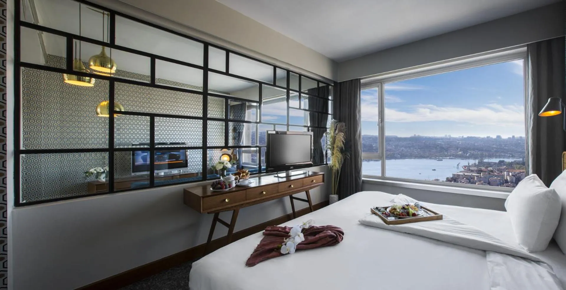 Bed in The Marmara Pera