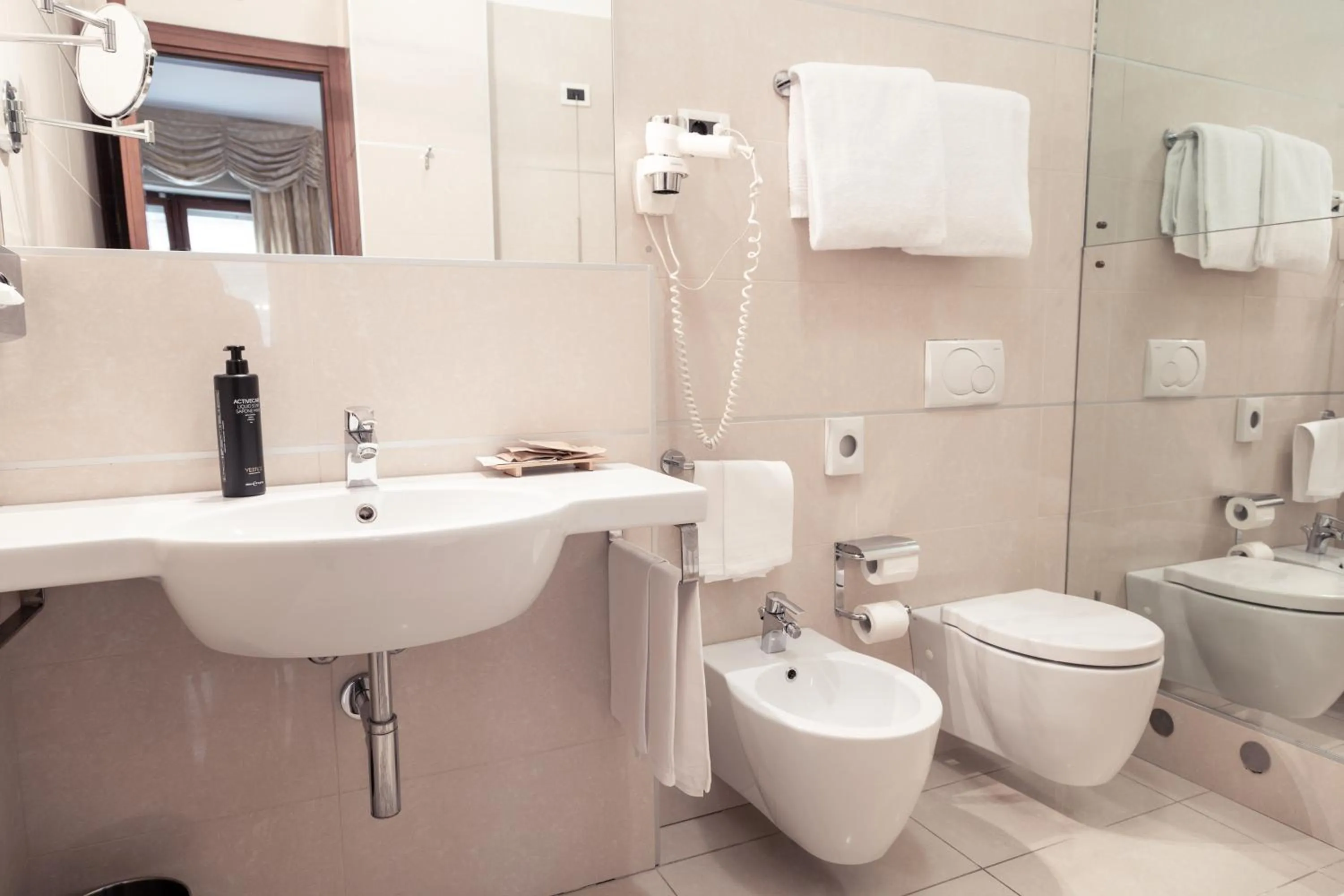 Bathroom in Hotel Stendhal