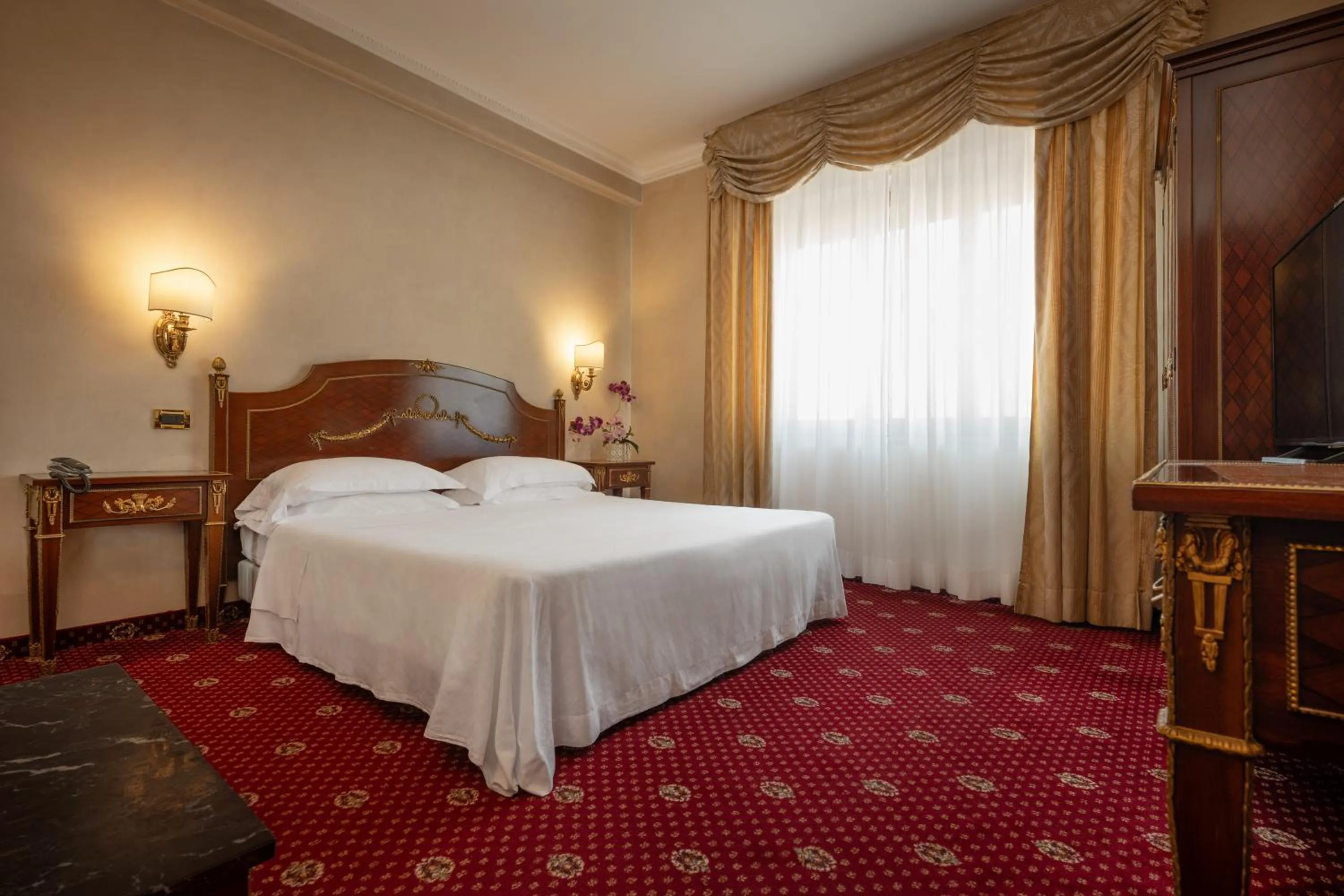 Bedroom, Bed in Hotel Stendhal