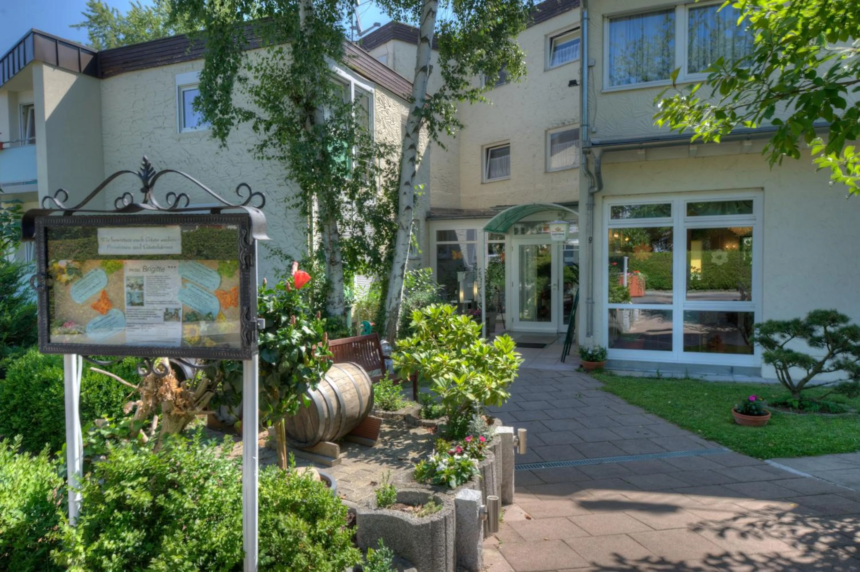 Facade/entrance in Hotel Brigitte