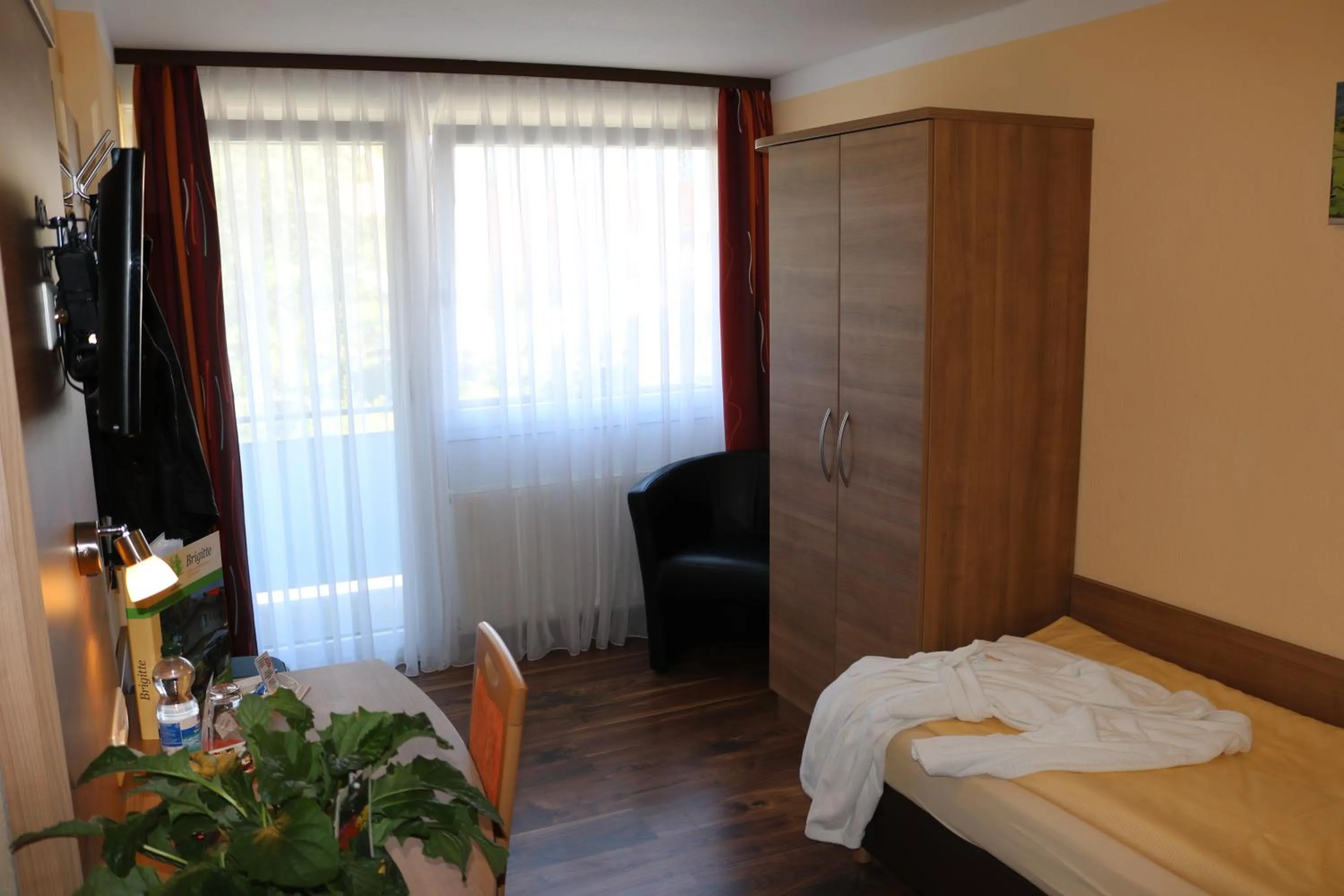 Photo of the whole room, Bed in Hotel Brigitte