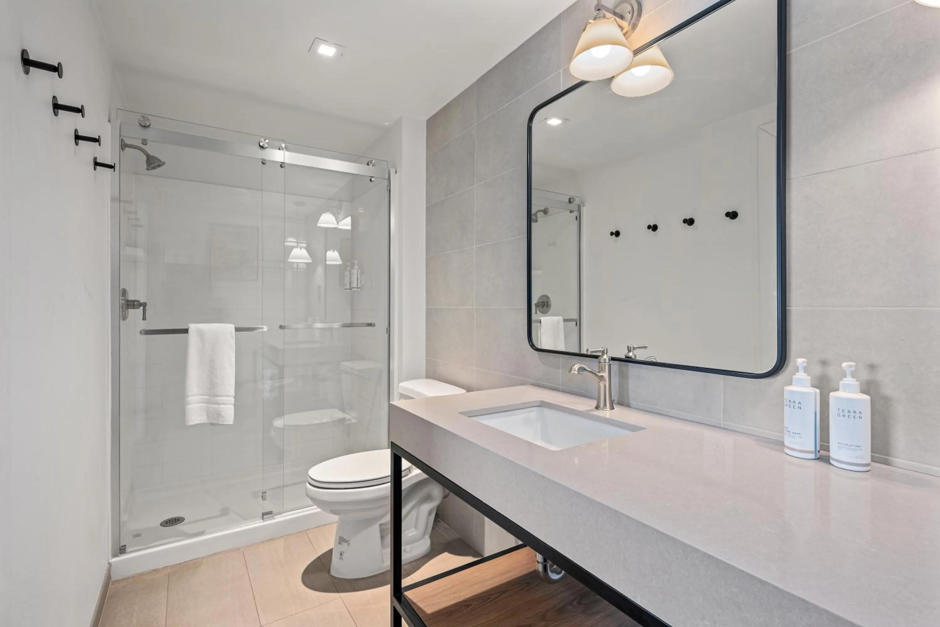 Shower in Marble Canyon Lodge