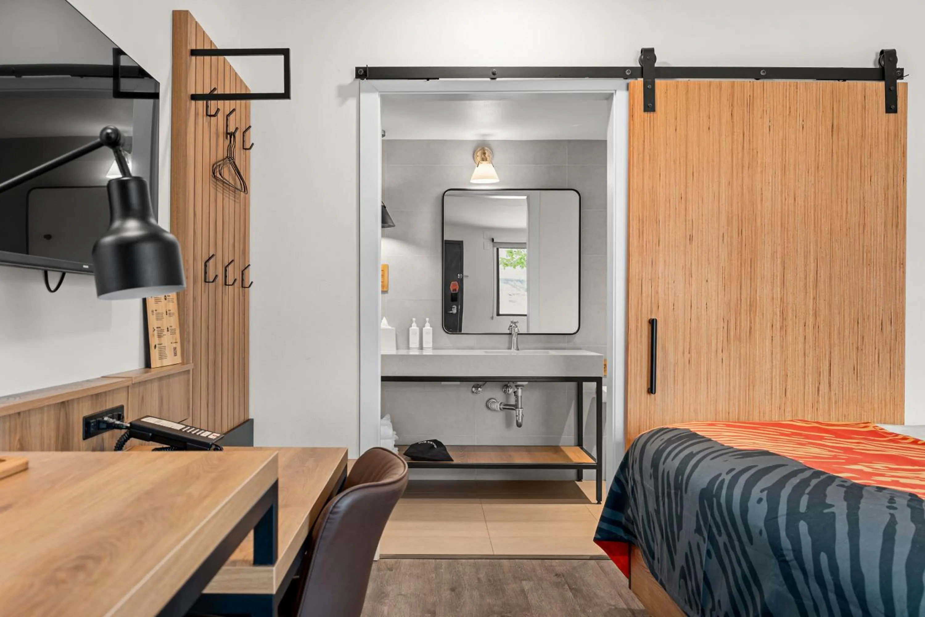 Bed in Marble Canyon Lodge