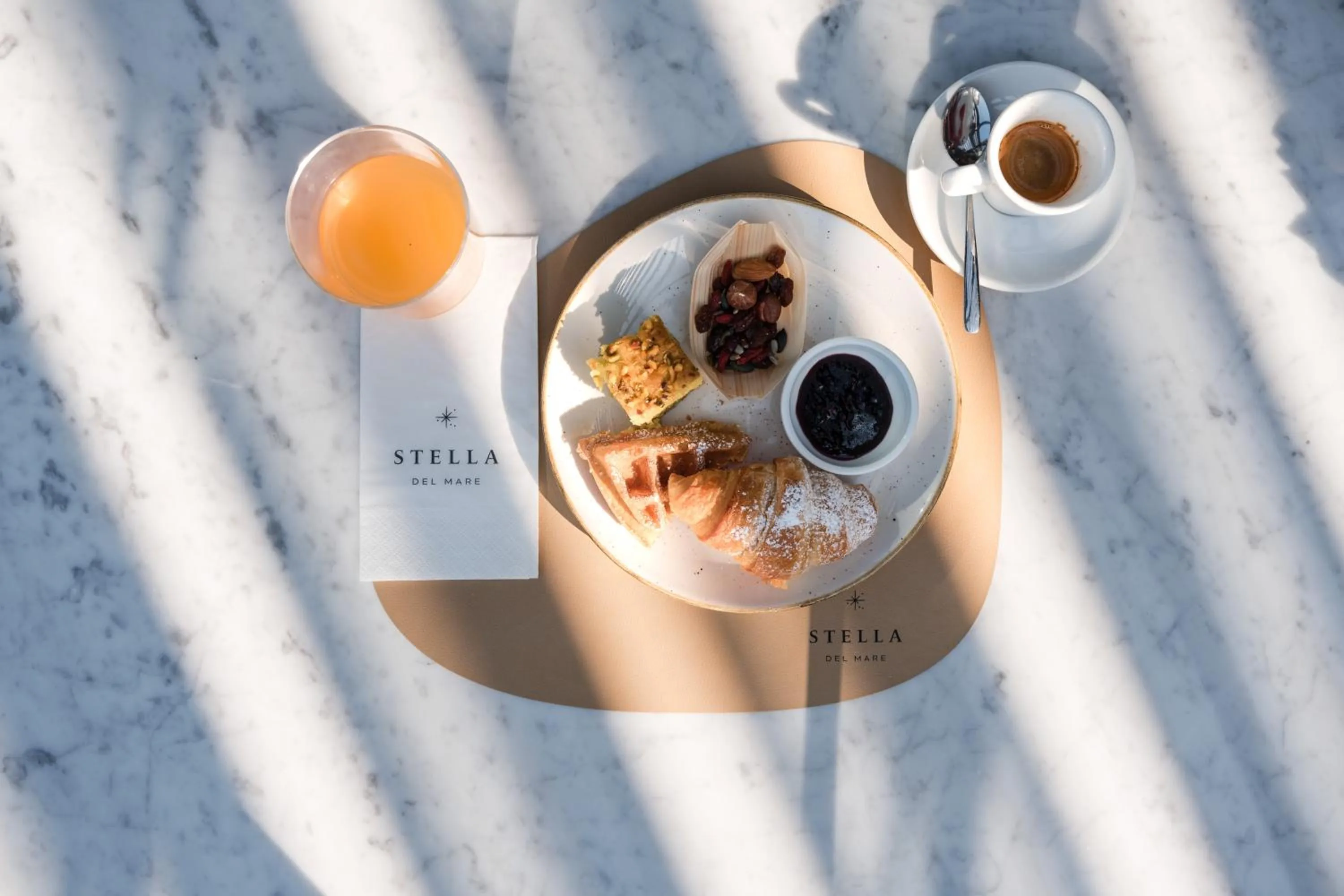 Breakfast in Hotel Stella Del Mare