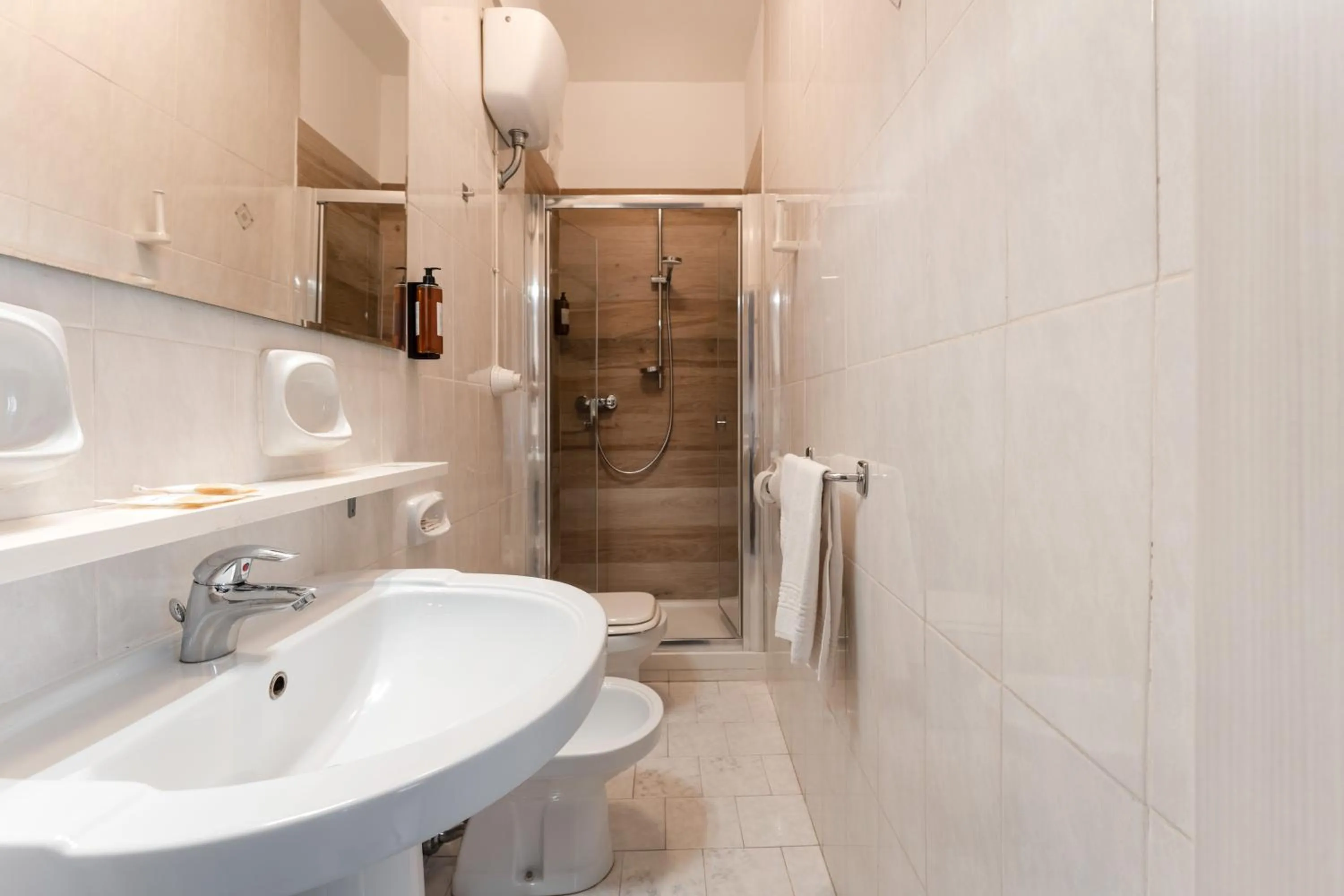 Bathroom in Hotel Stella Del Mare