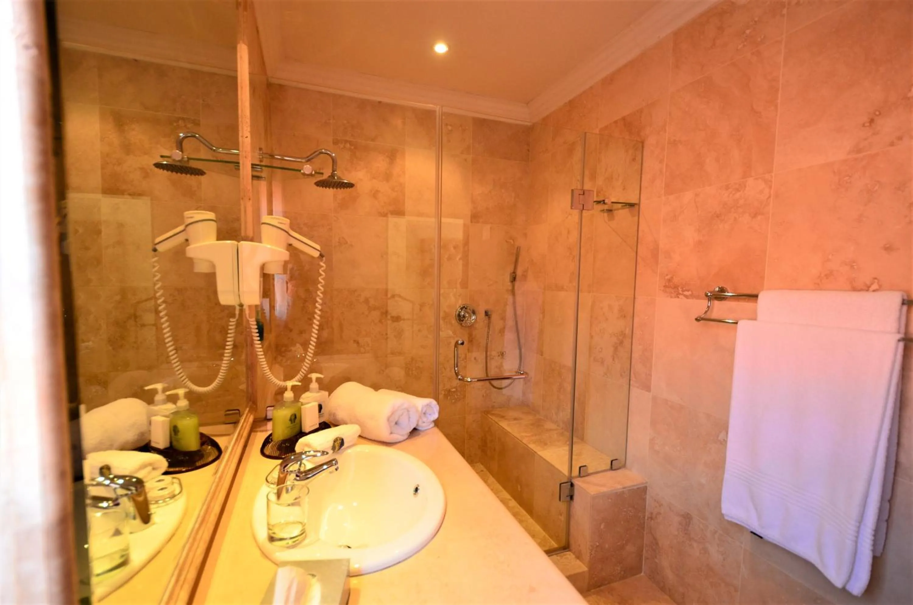 Bathroom in Summerview Boutique Hotel & Conference