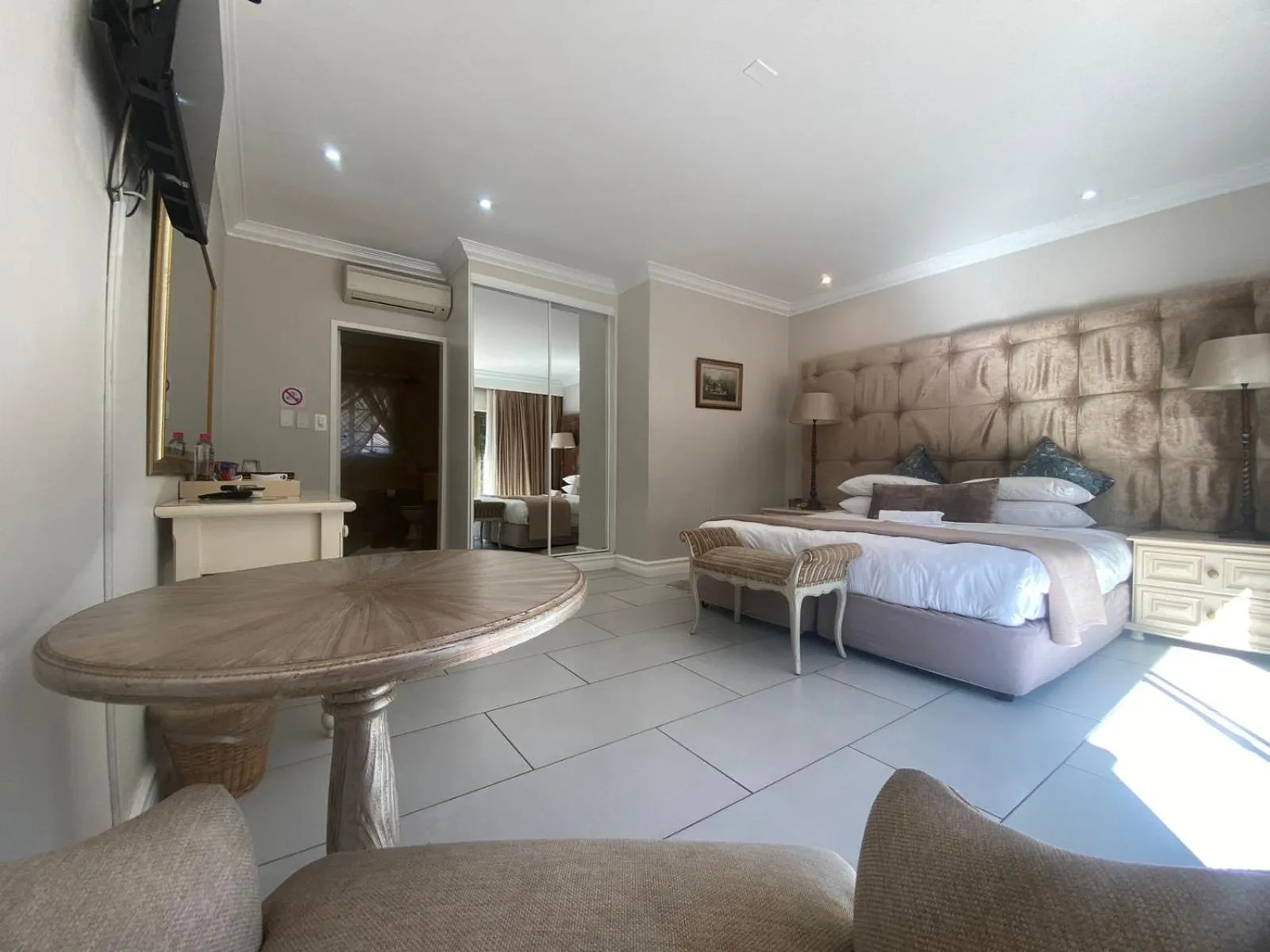 Bedroom, Bed in Summerview Boutique Hotel & Conference