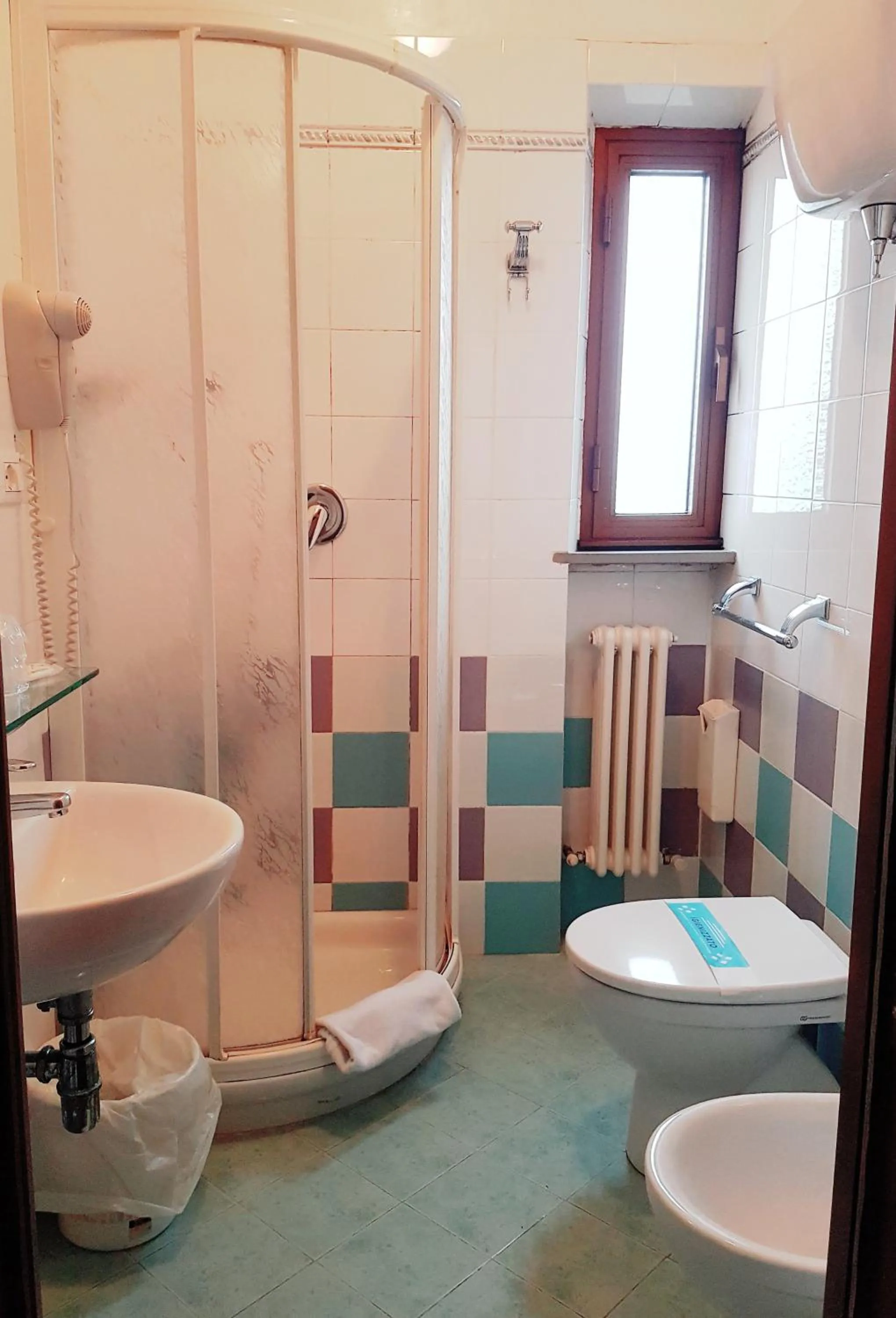 Bathroom in Hotel Porta Romana di Luce Hotels