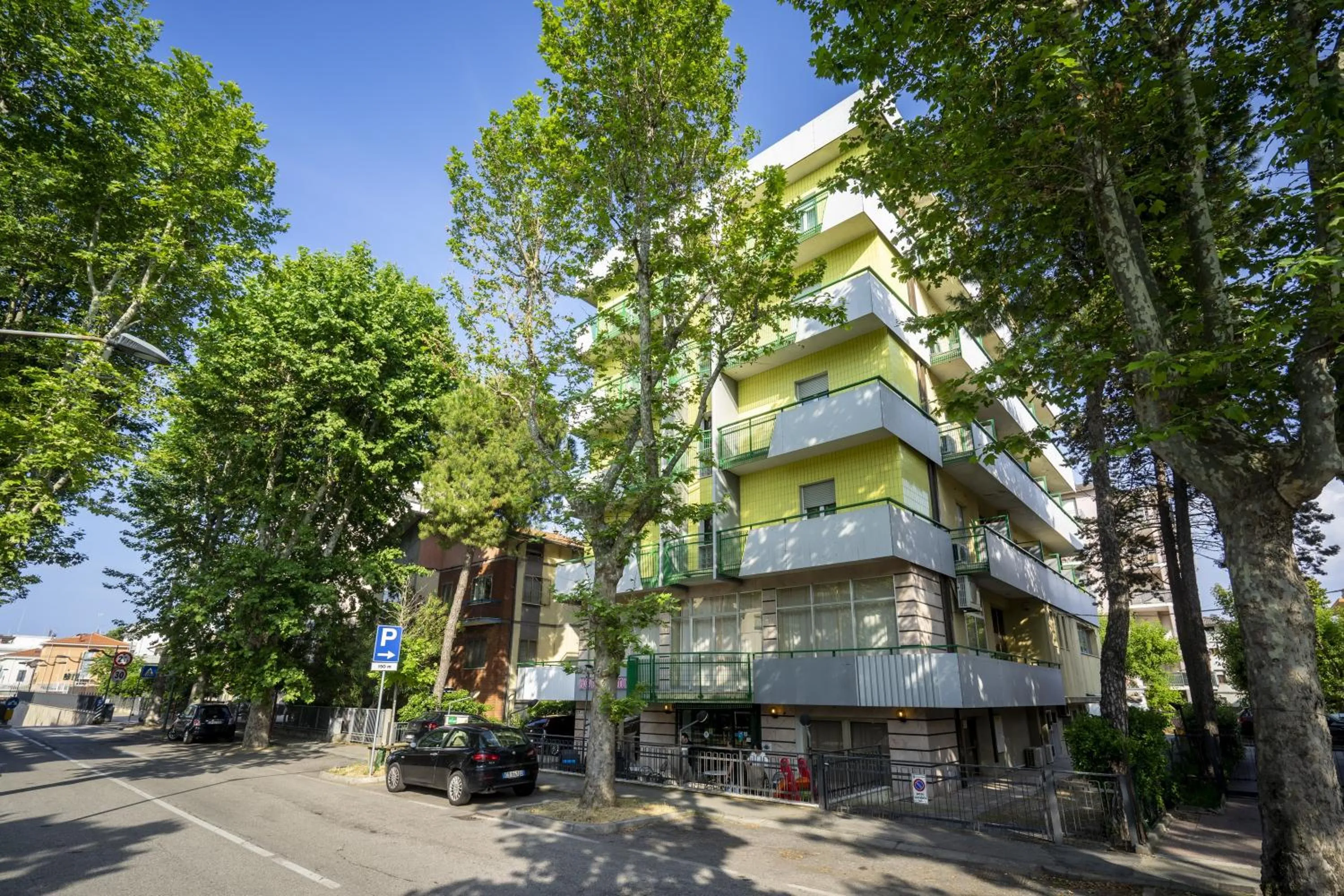 Facade/entrance in Hotel Mamy