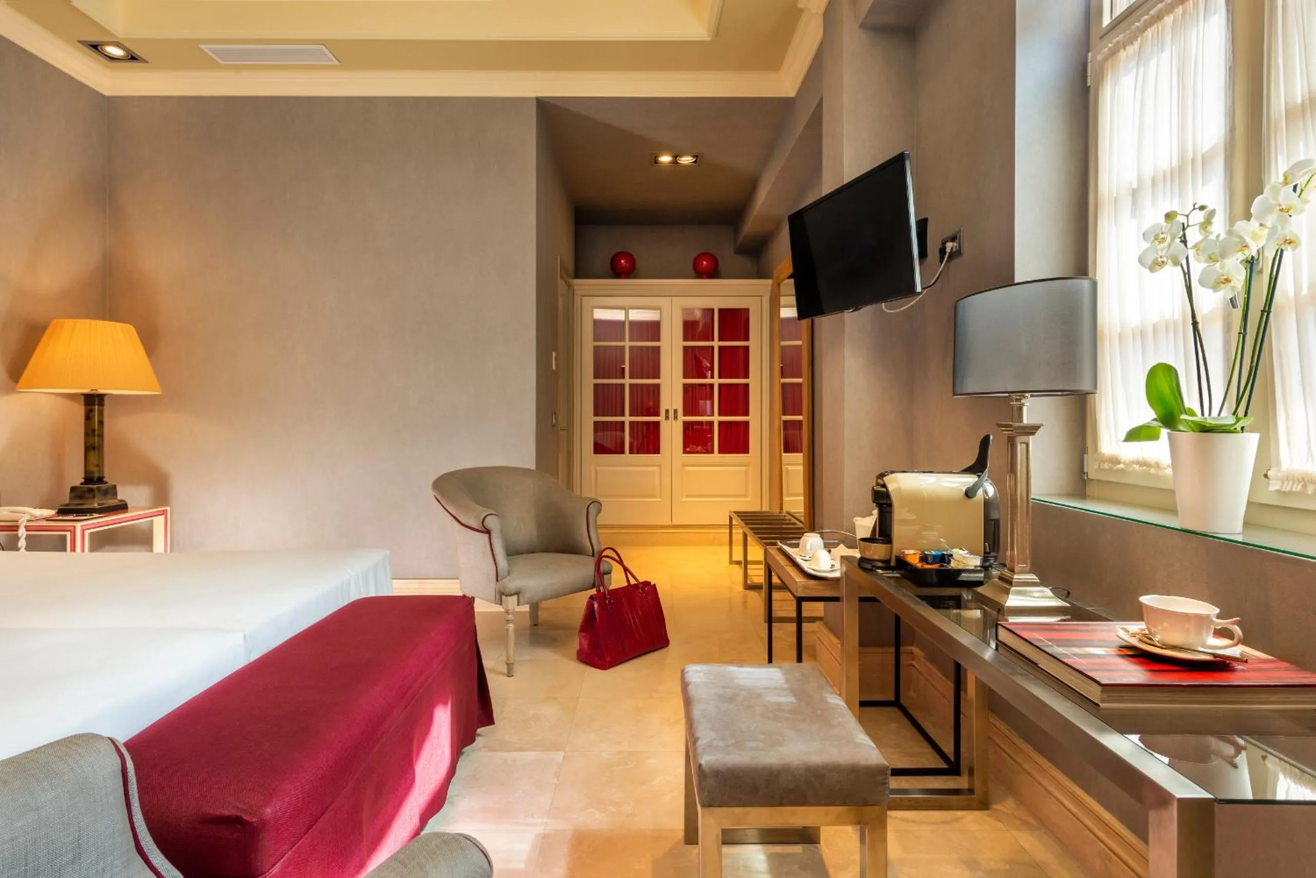 Photo of the whole room in Hotel Casa Del Poeta