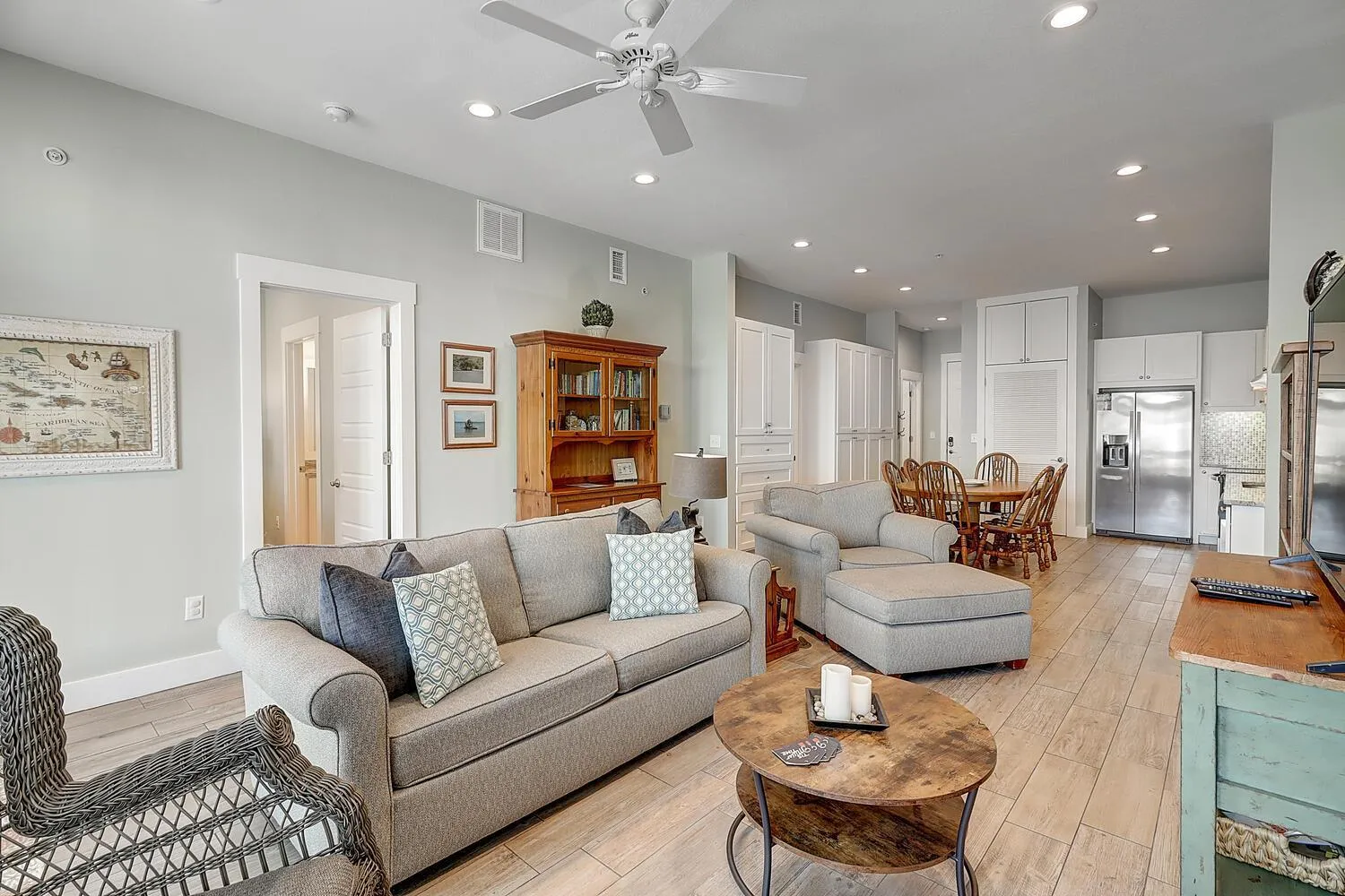 Other in Shells on the Beach TC 2104