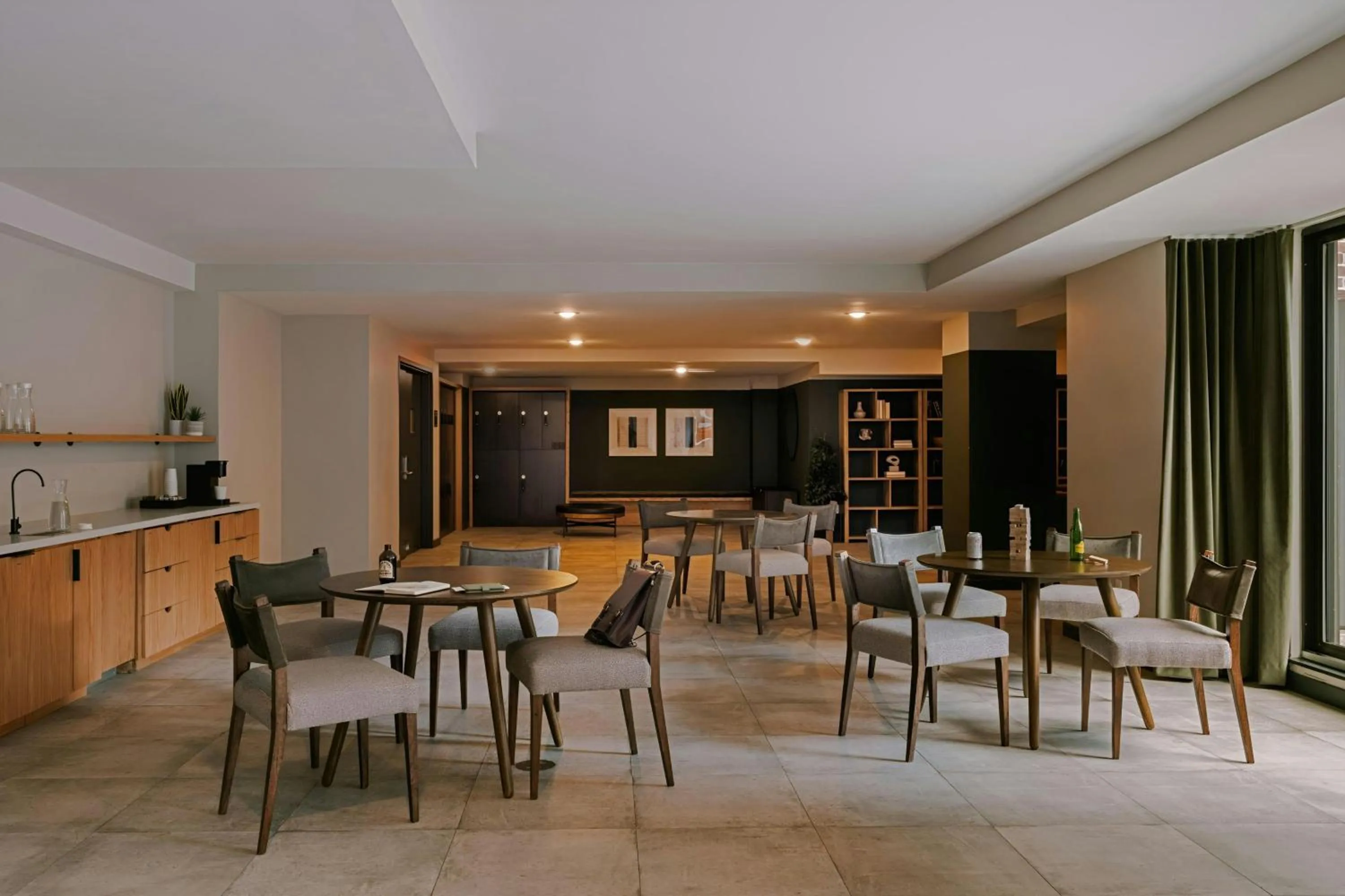 Lobby or reception in The Dutch Hotel Long Island City, Sonder by Marriott Bonvoy