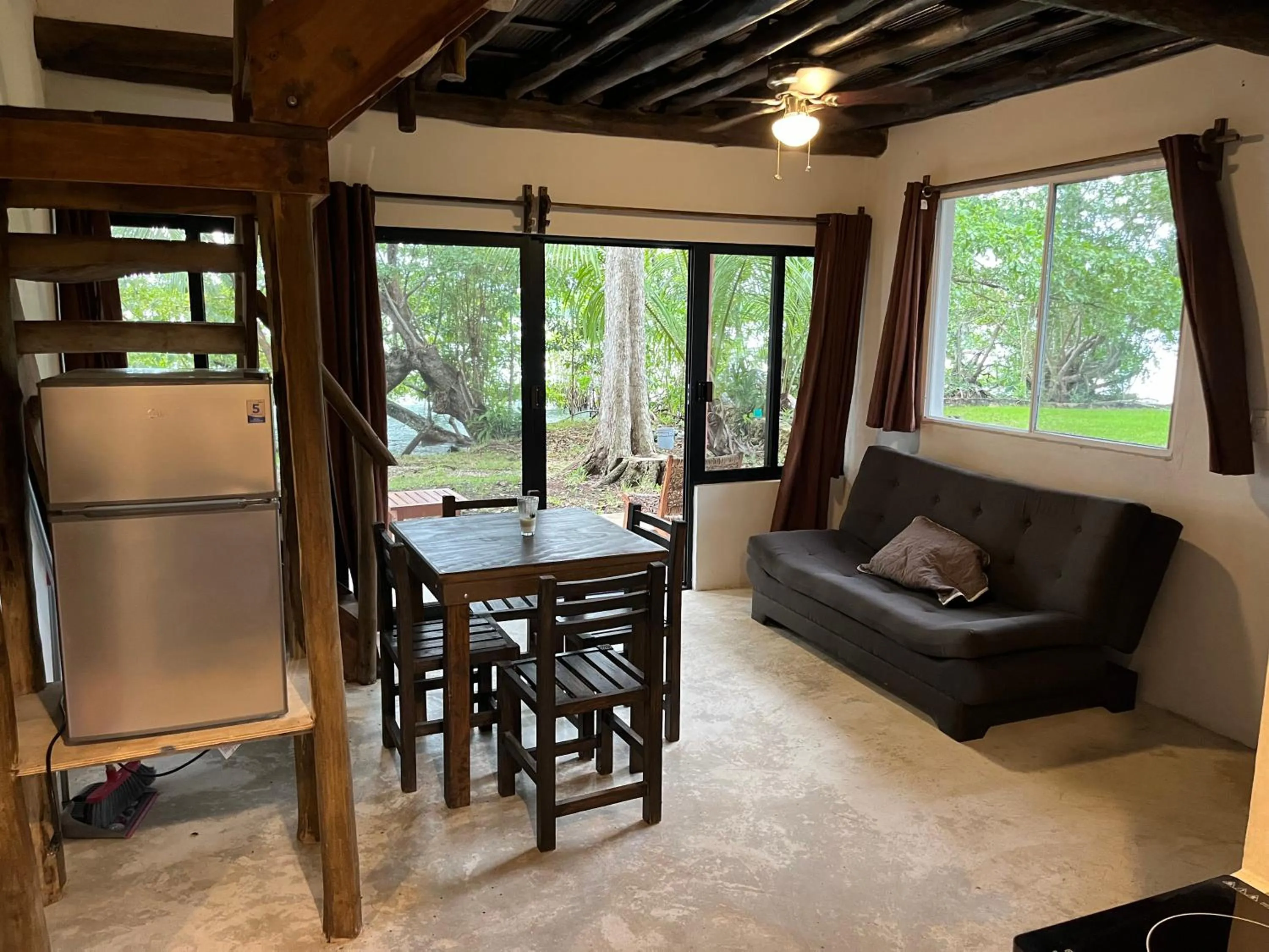 Embajada Universal By La Eufemia Group