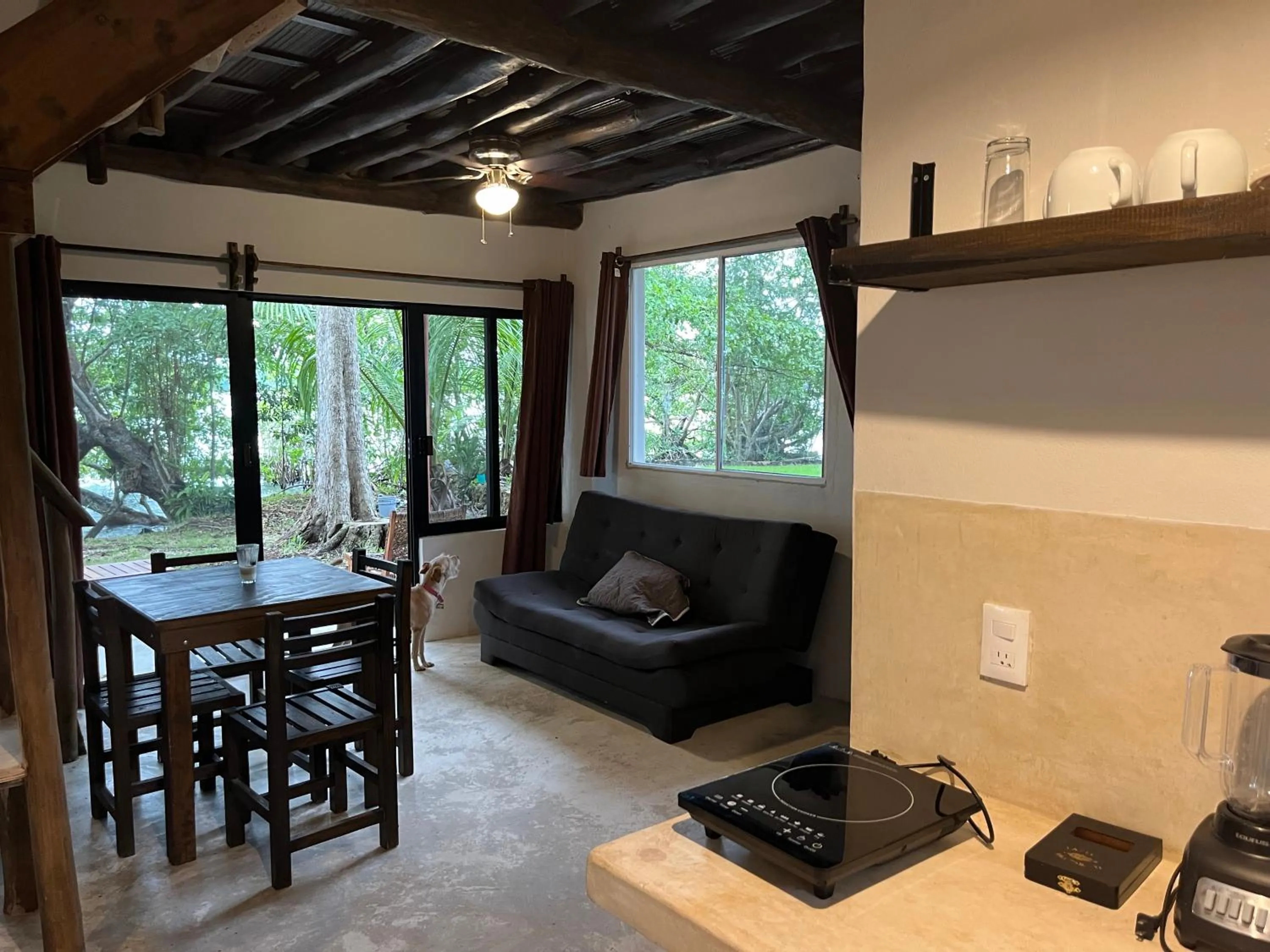 Embajada Universal By La Eufemia Group