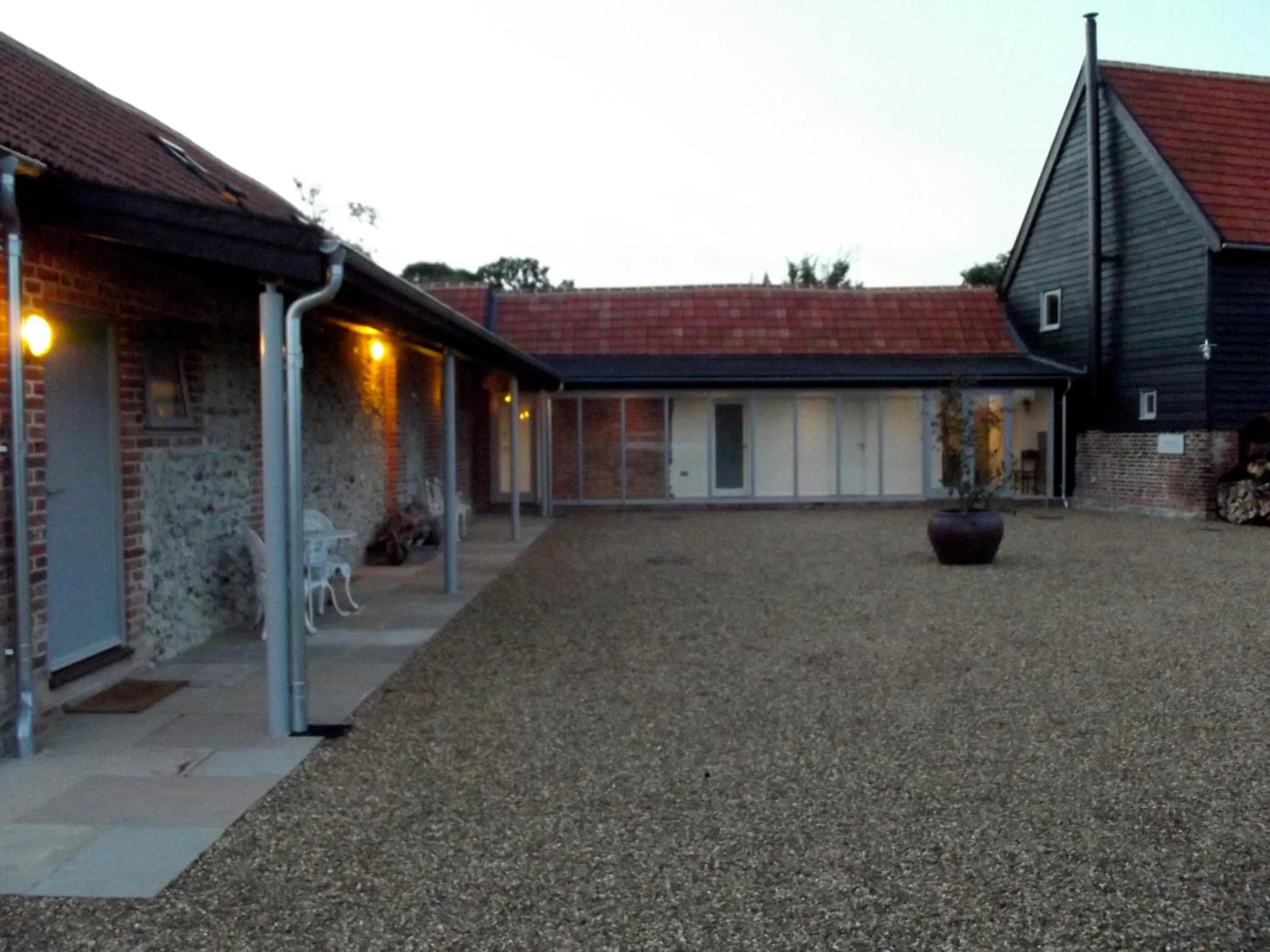 Facade/entrance in The Suites at Pannells Ash