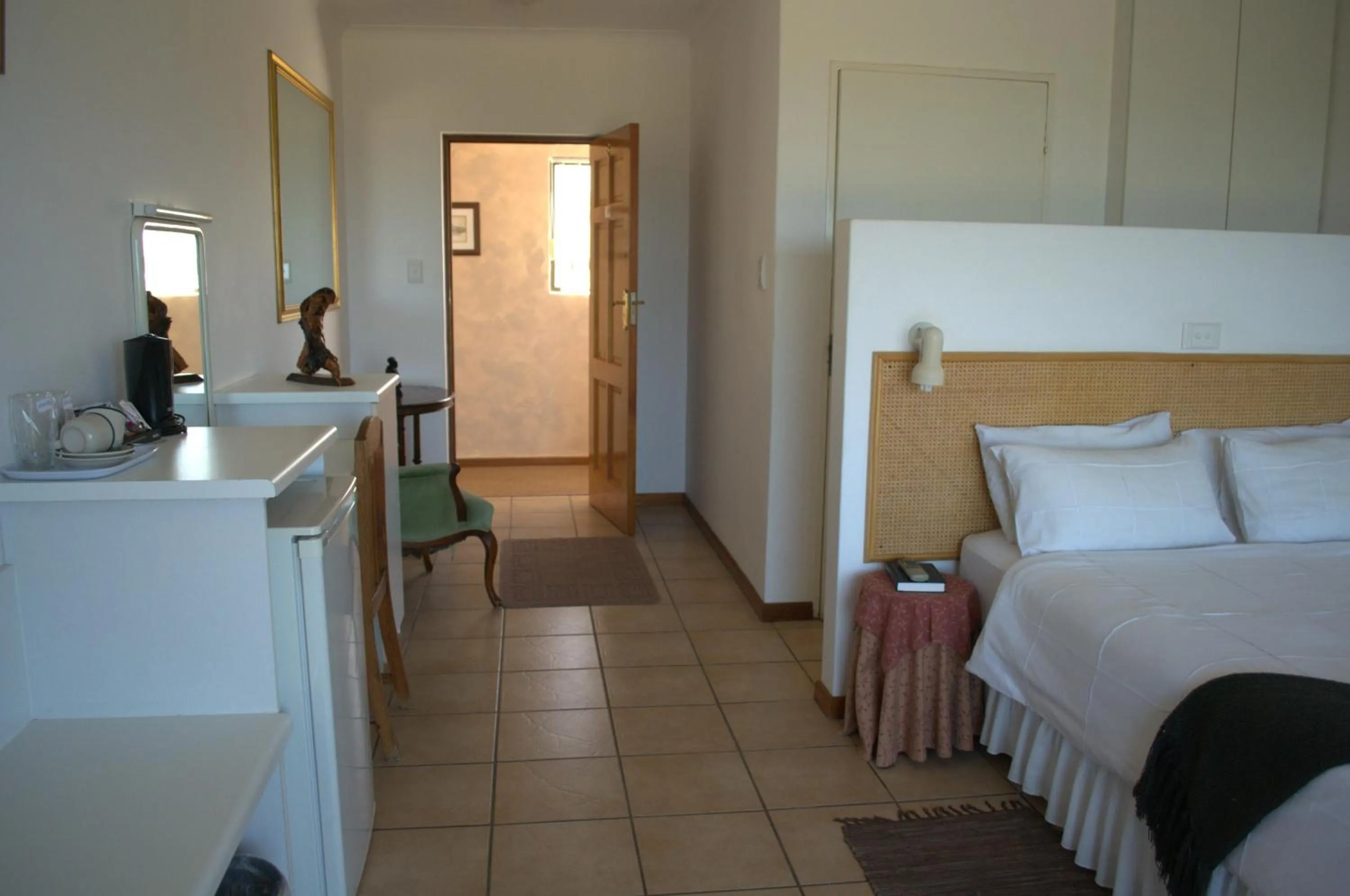 Bed in Crowned Crane