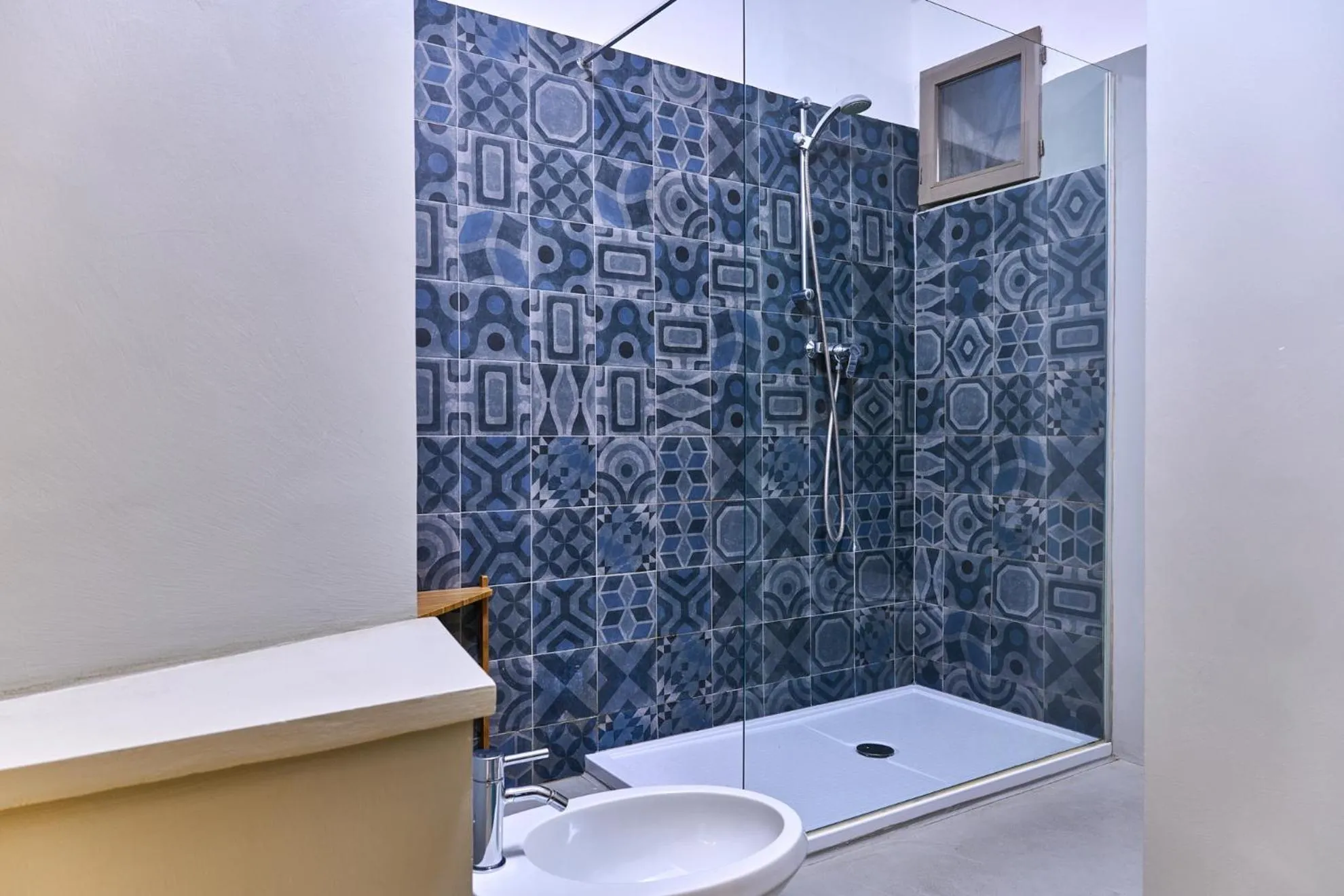 Shower in Al Cavour 34