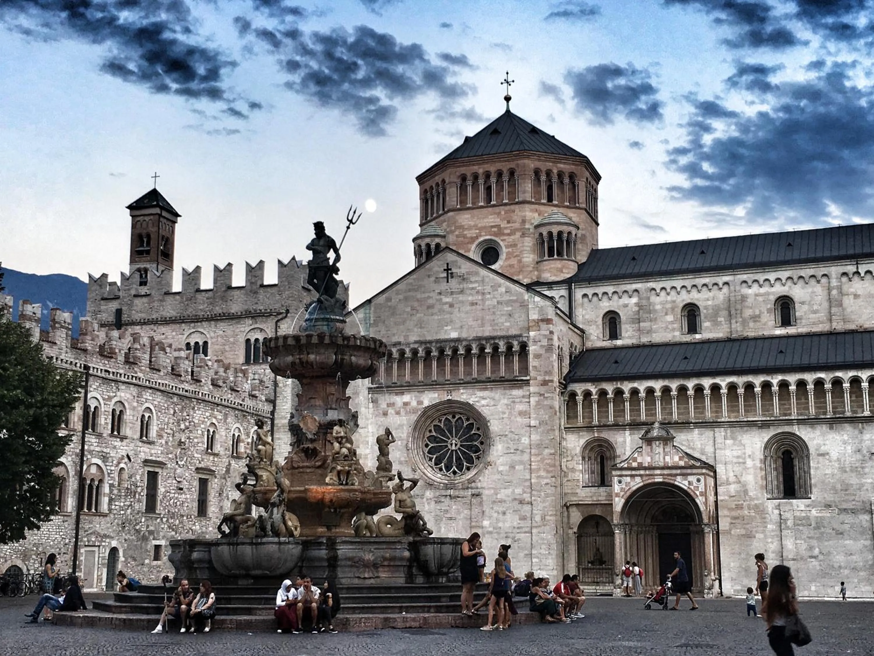 Nearby landmark in Al Cavour 34