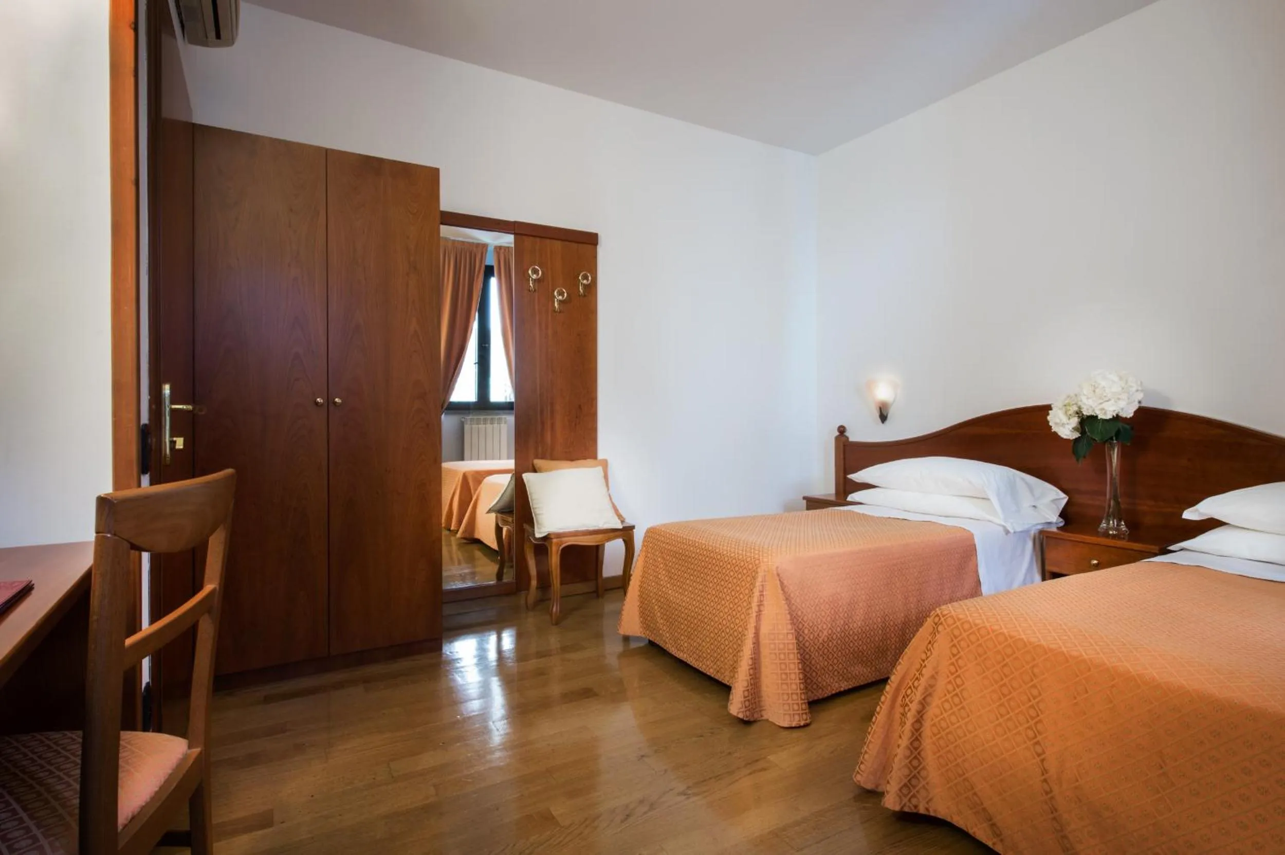 Bedroom, Bed in Hotel La Villetta