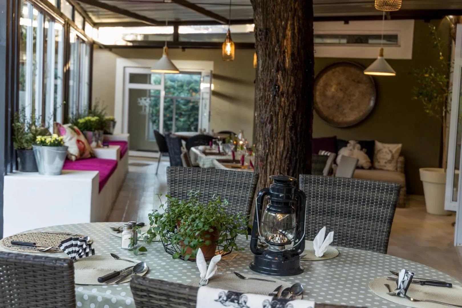 Restaurant/places to eat in Village Boutique Hotel