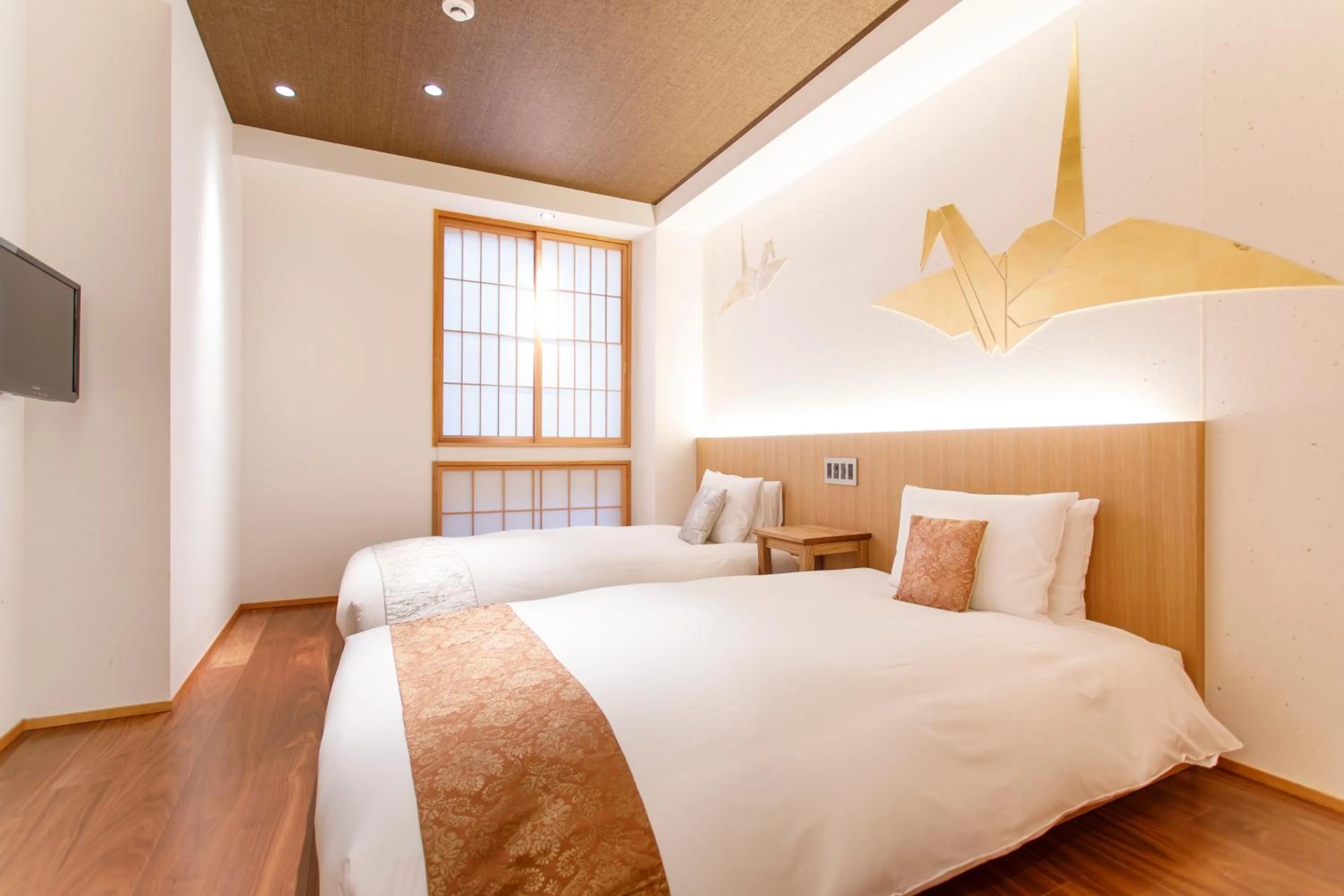 Photo of the whole room, Bed in Gion Misen Furumonzen