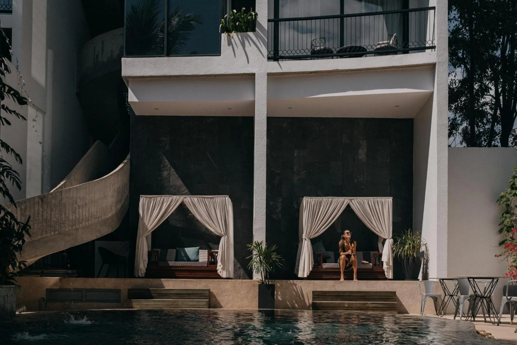 Swimming pool in Hotel Vellita Siem reap