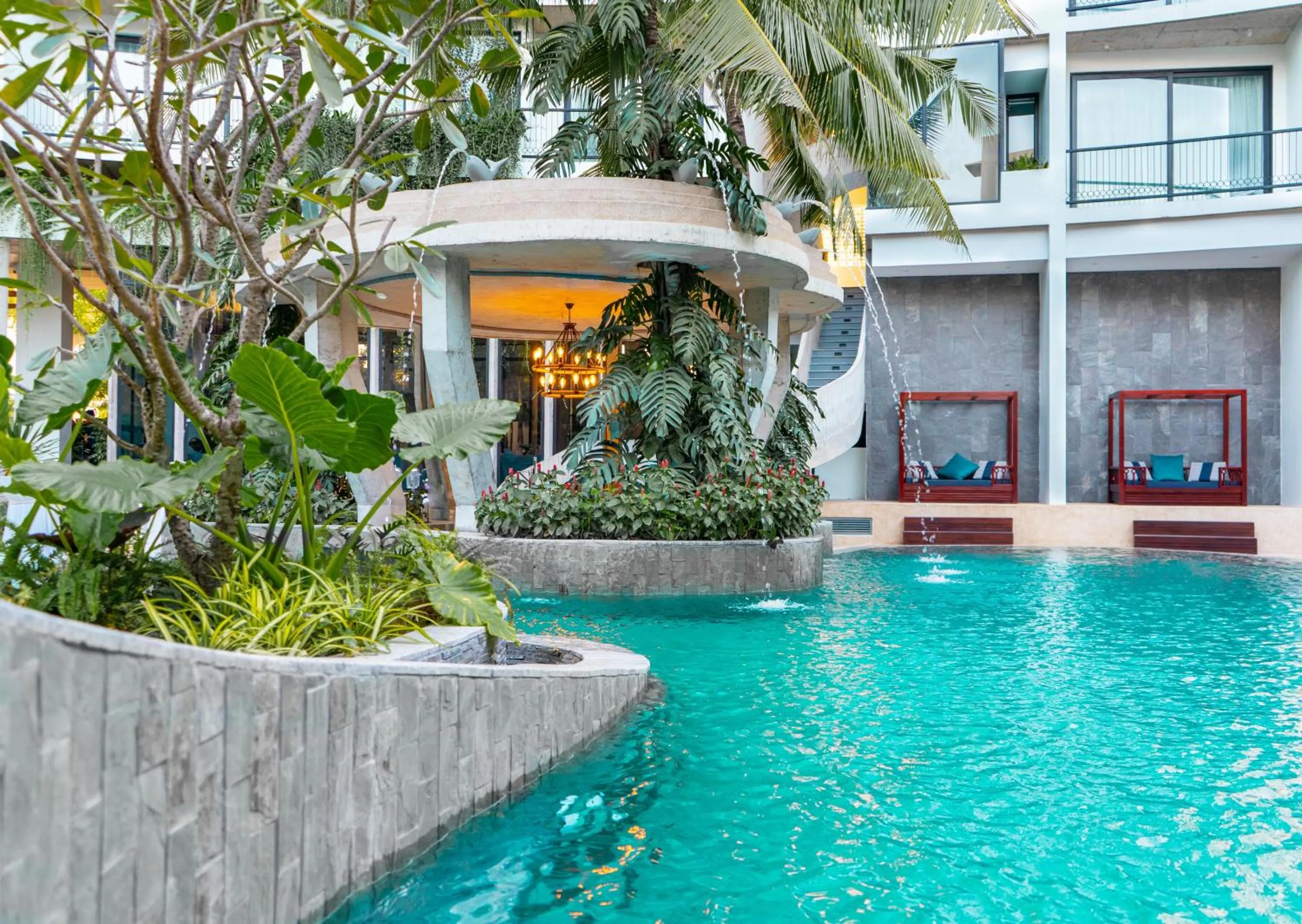 Swimming pool in Hotel Vellita Siem reap
