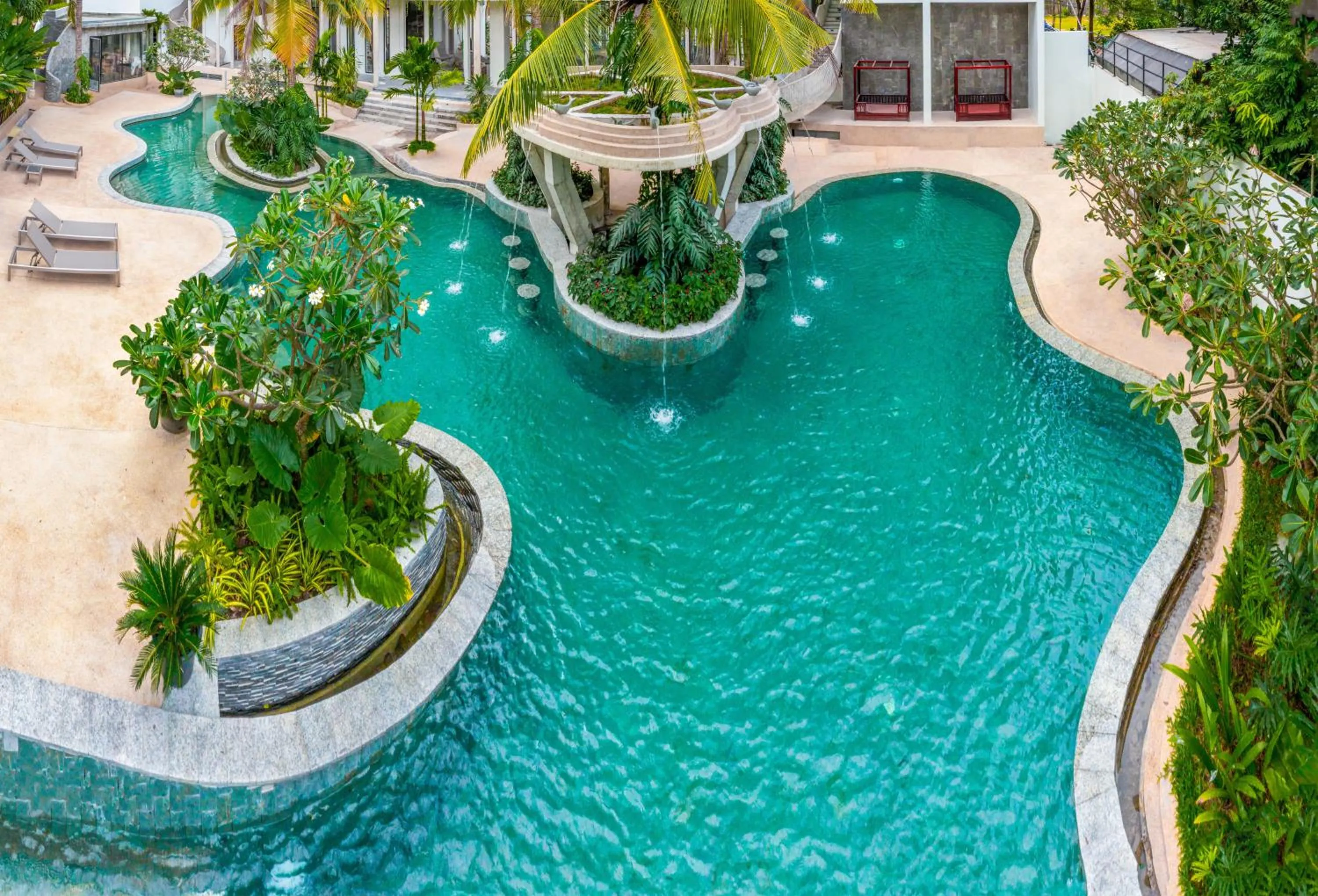 Swimming pool in Hotel Vellita Siem reap