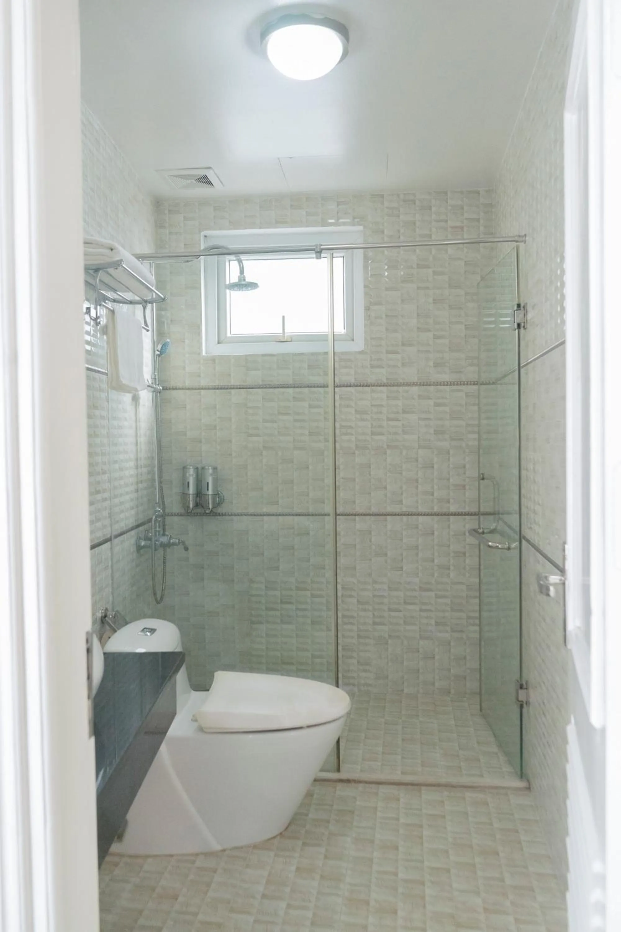 Bathroom in Sen Hotel My Dinh Song Da 미딩